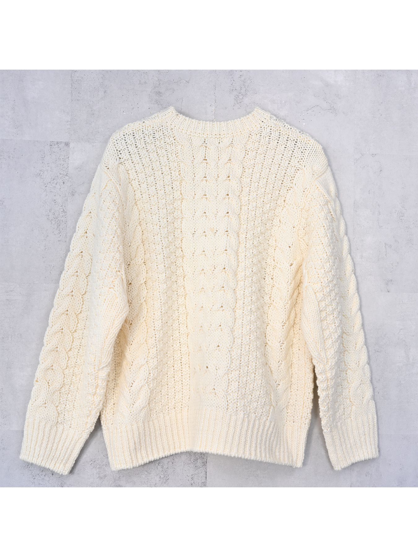 【予約品 9月6日(日) 締切】CABLE LAW SWEATER / ケーブル編みローゲージセーター / オフ