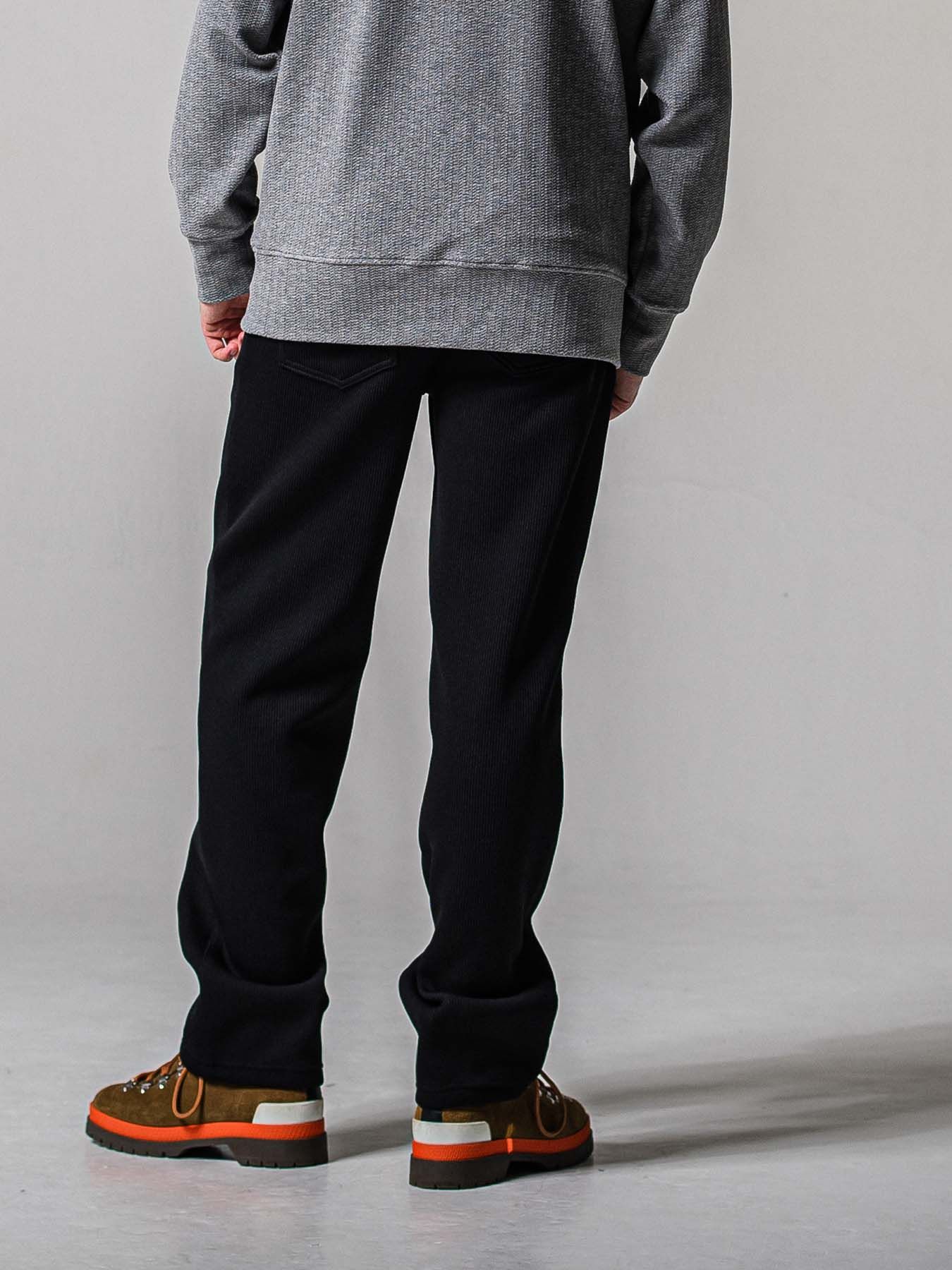 【予約品 11月16日(日) 締切】AZE  WIDE TUCK PANTS / 畔編みニット セミワイドシルエット ワンタック イージーパンツ / ブラック