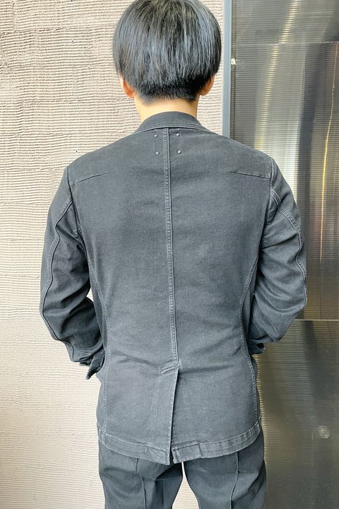 デニムジャケットコーデ