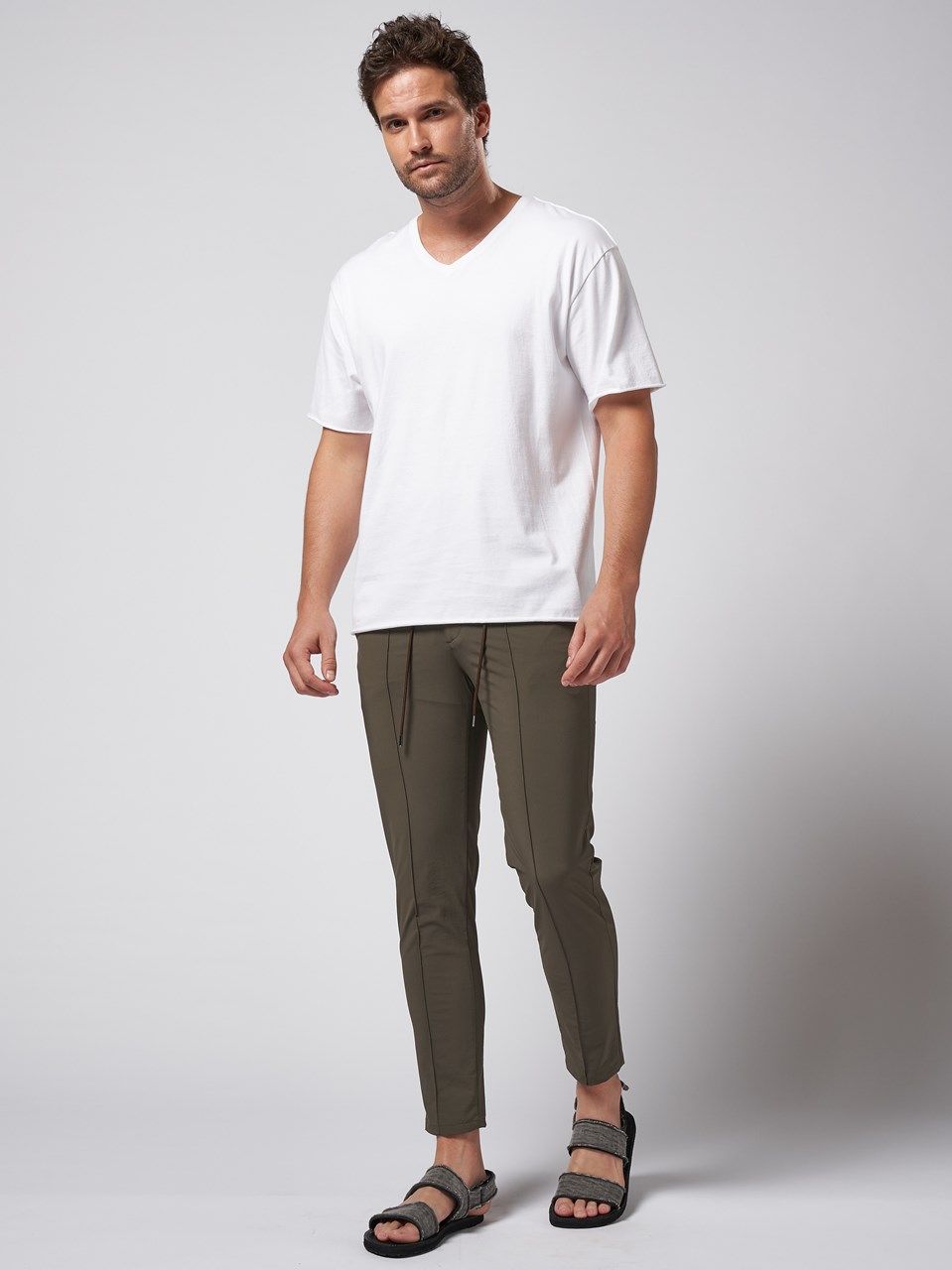 《予約品》 wide cut-off V-neck S/S / VネックTシャツ / ホワイト