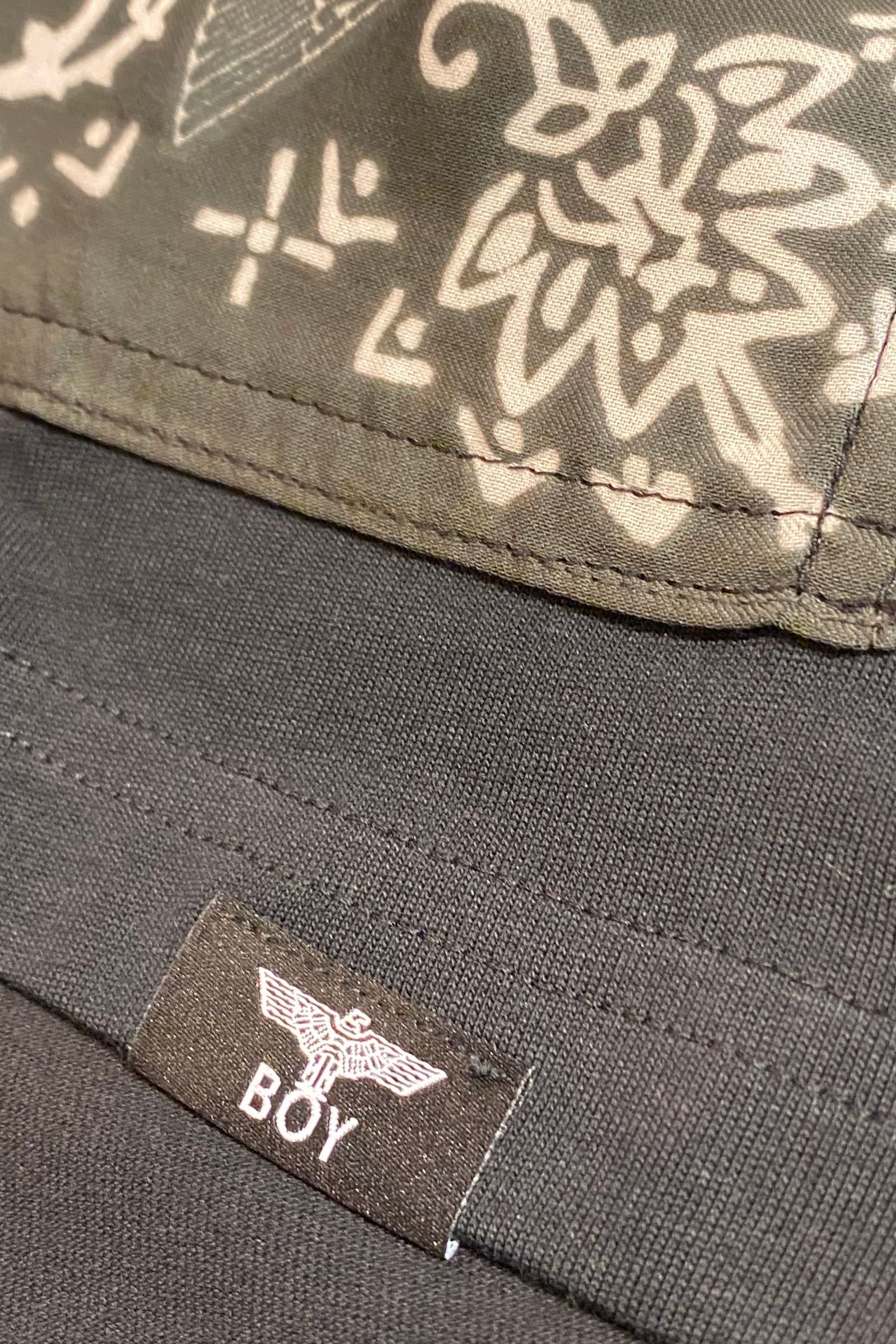 限定ネイティブバンダナ Tシャツ ブラック 【BOY LONDON】LEON別注T
