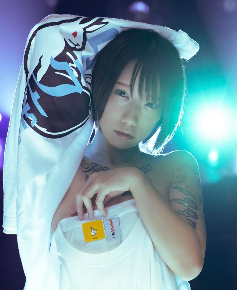 閲覧注意　【TPC×FR2　浅草ロック座】　限定T BRYAN店頭　7/4(木)12時～発売  貴方はフロントから？バックから？