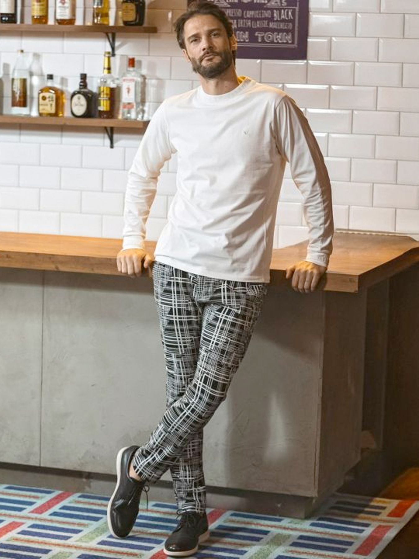 ジオメトリックスラックス / ブラック