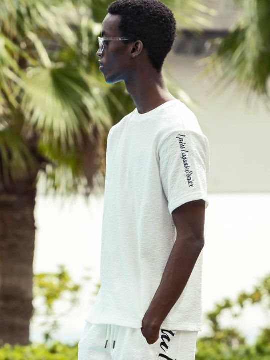 【1PIU1UGUALE3 RELAX】クレープニット ロゴ 半袖 Tシャツ 1PIU1UGUALE3 RELAX クレープニットロゴ半袖Tシャツ | ウノピゥ