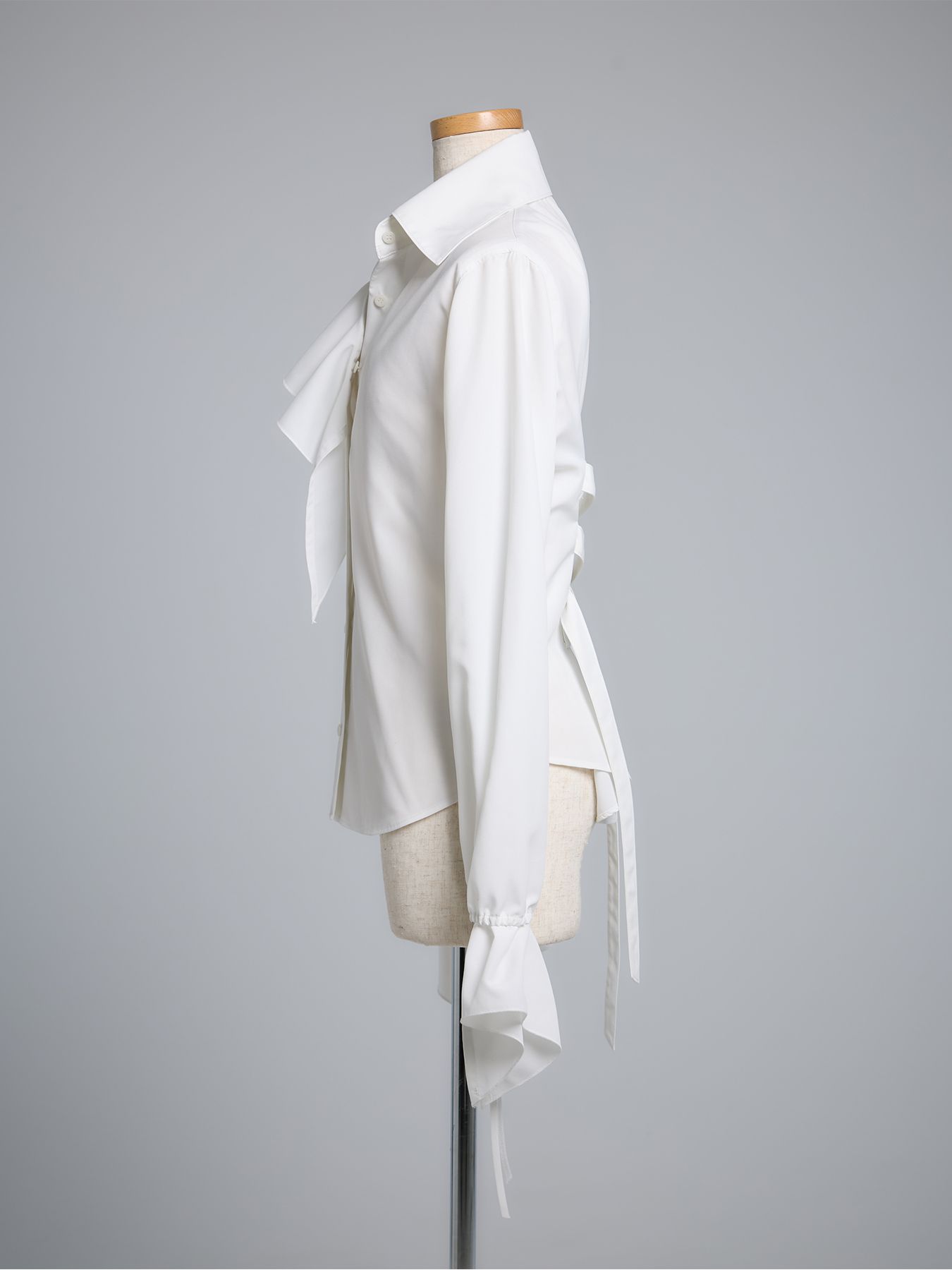 【予約品 5月18日(日) 締切】Lace Up Frill Shirt / レースアップフリルシャツ / ホワイト