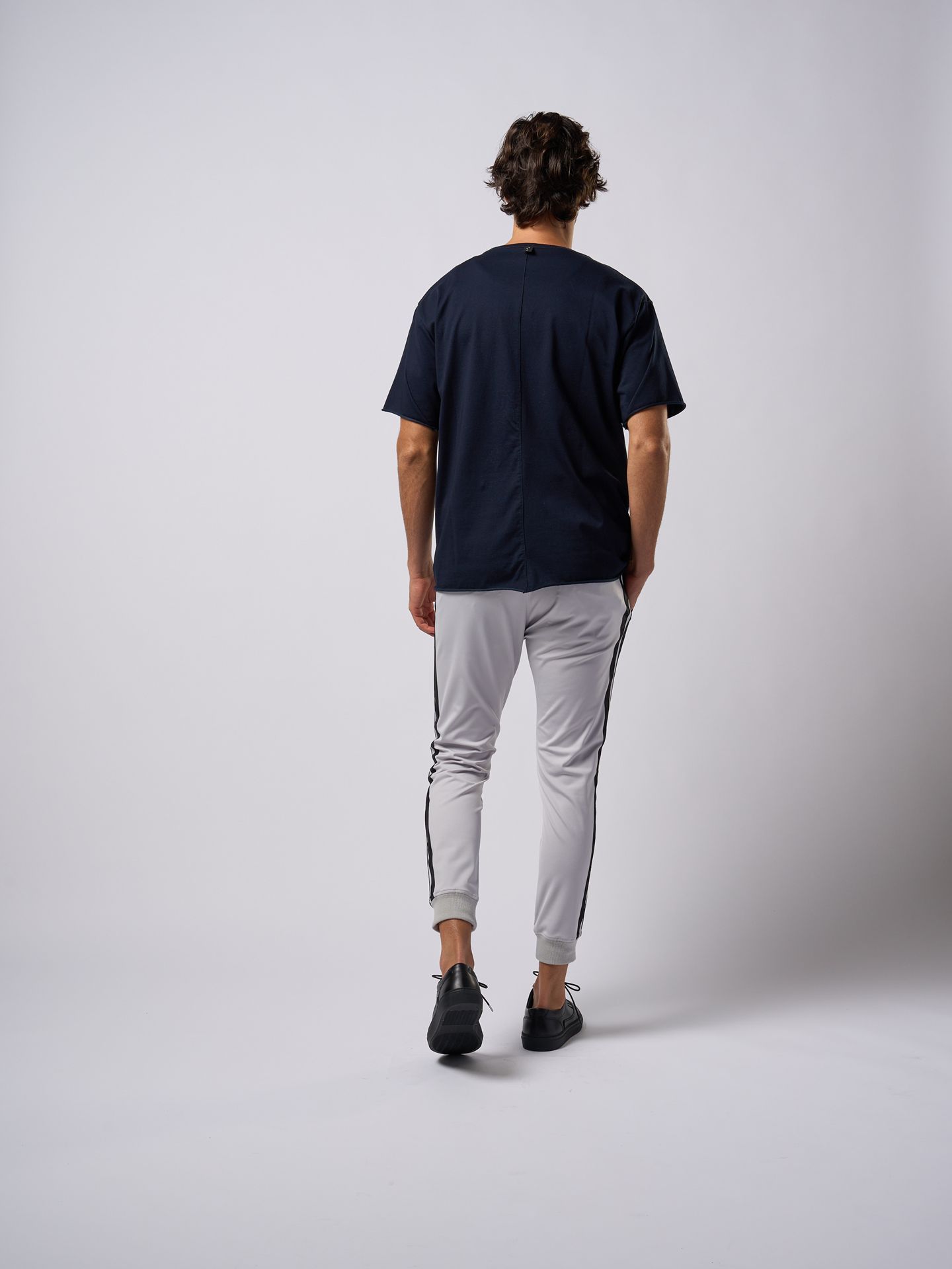 【予約品9月19日 10時締め】 line track pants  / トラックパンツ / ライトグレー
