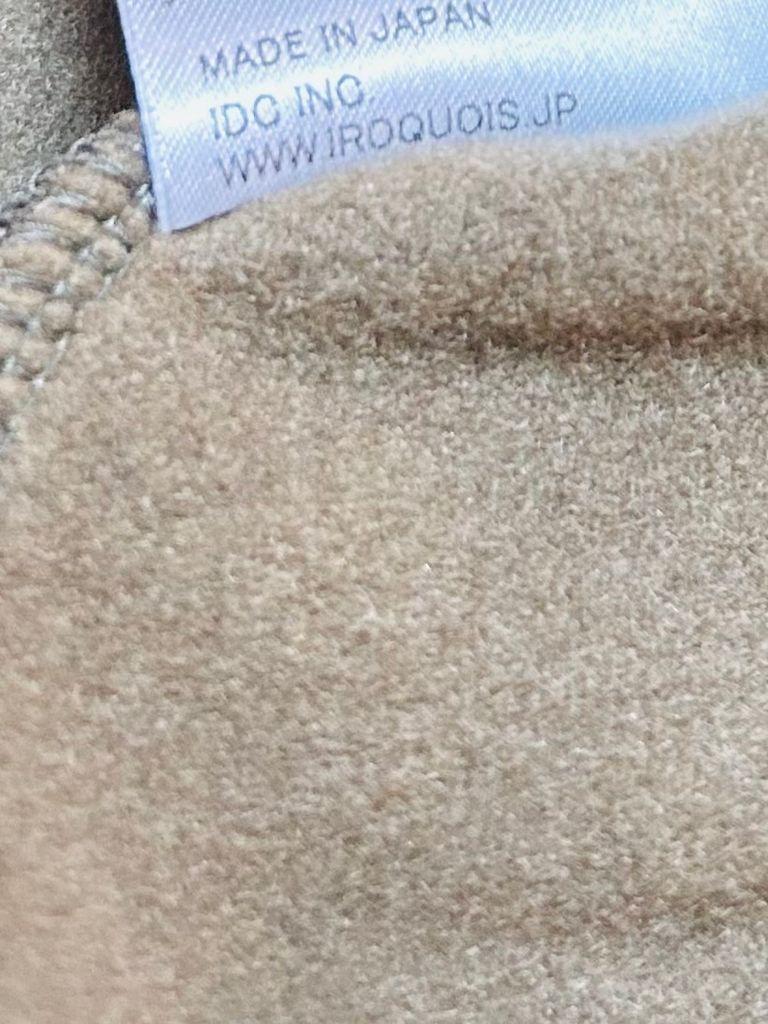機能素材DUALWARM の裏起毛生地を使用。
