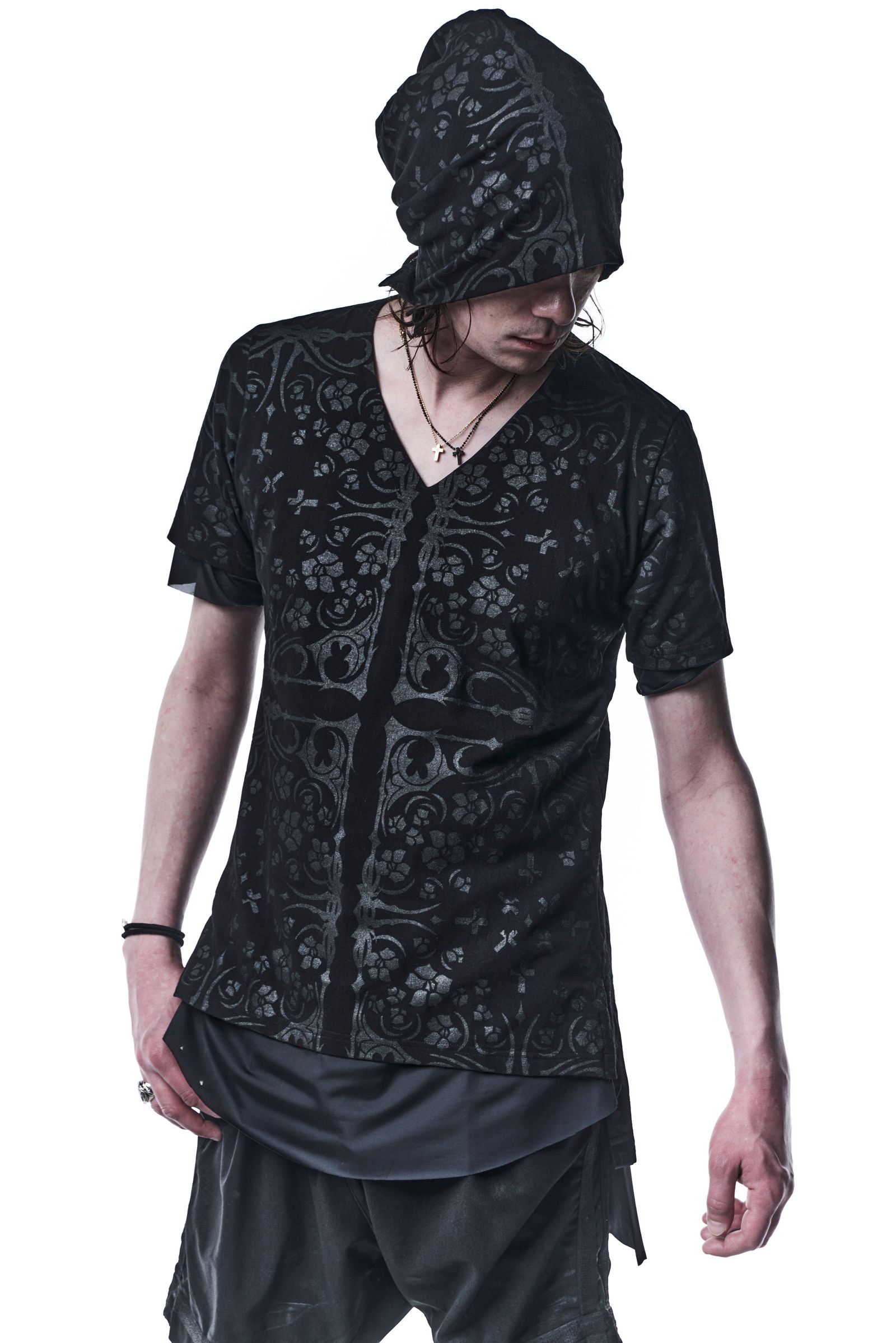 《予約品》 Layerd V-Neck T Tシャツ BANDANA BEATENJIKU / Black×Black 【kiryuyrik】 9月入荷予定