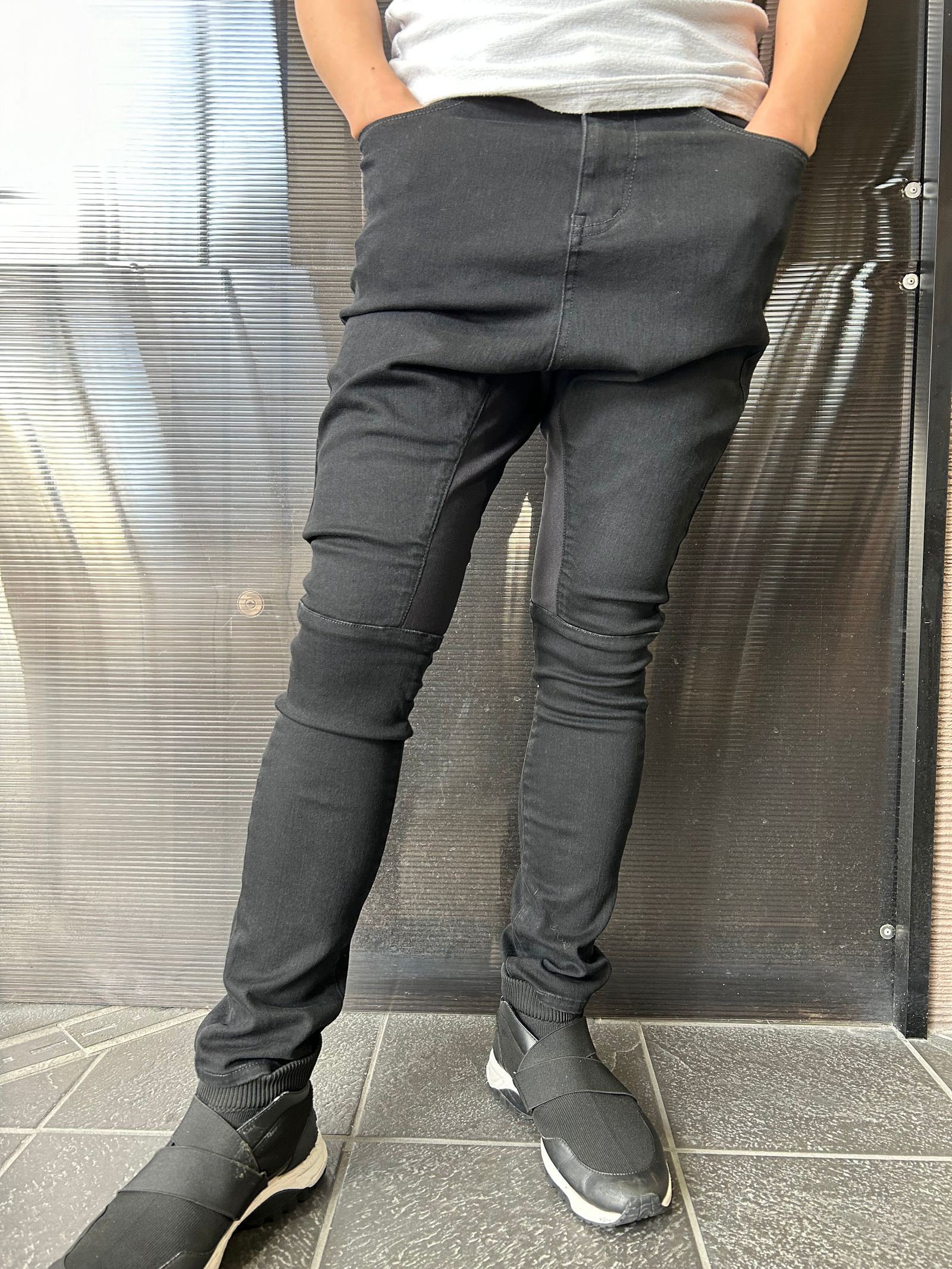 ys Yuji SUGENO - High Power Stretch Denim Semi Sarouel Pants / セミサルエルパンツ  /ウオッシュブラック | BRYAN