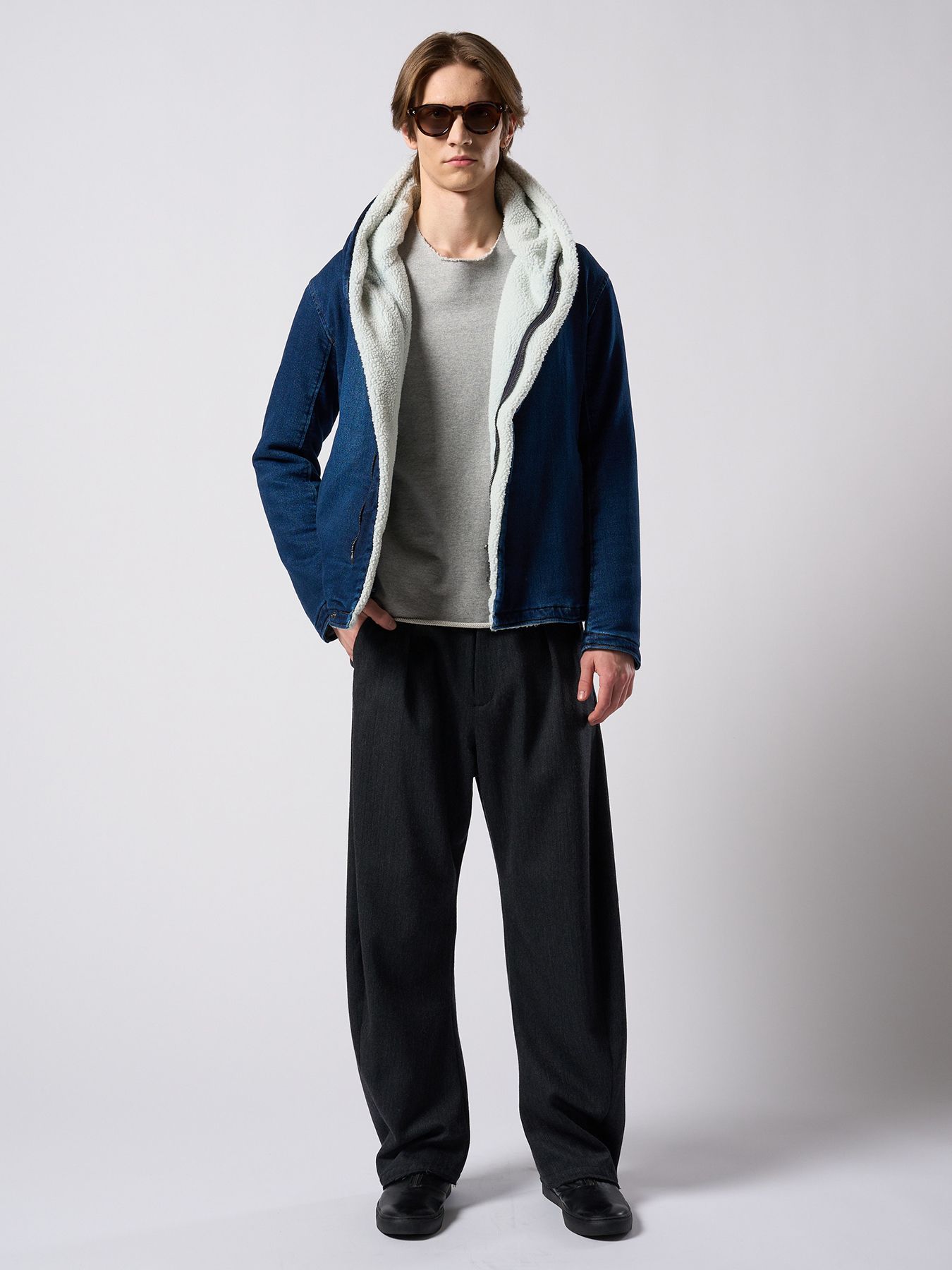 【予約品 4月19日(日) 18時締切】venetian stripe wide banana slacks / ヴェネツィアン ストライプ ワイドバナナスラックス / チャコール