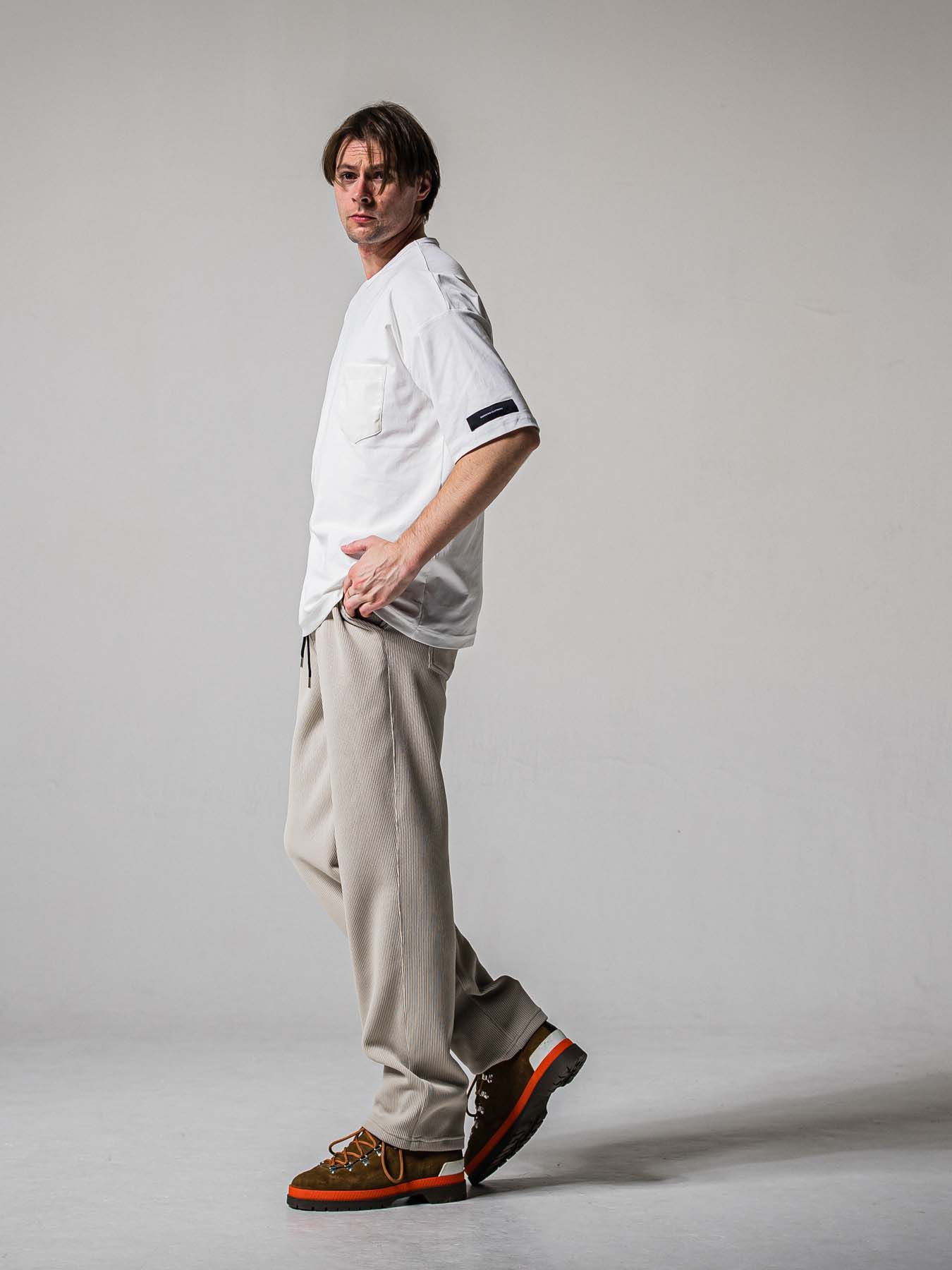 【予約品 11月16日(日) 締切】AZE  WIDE TUCK PANTS / 畔編みニット セミワイドシルエット ワンタック イージーパンツ / グレージュ