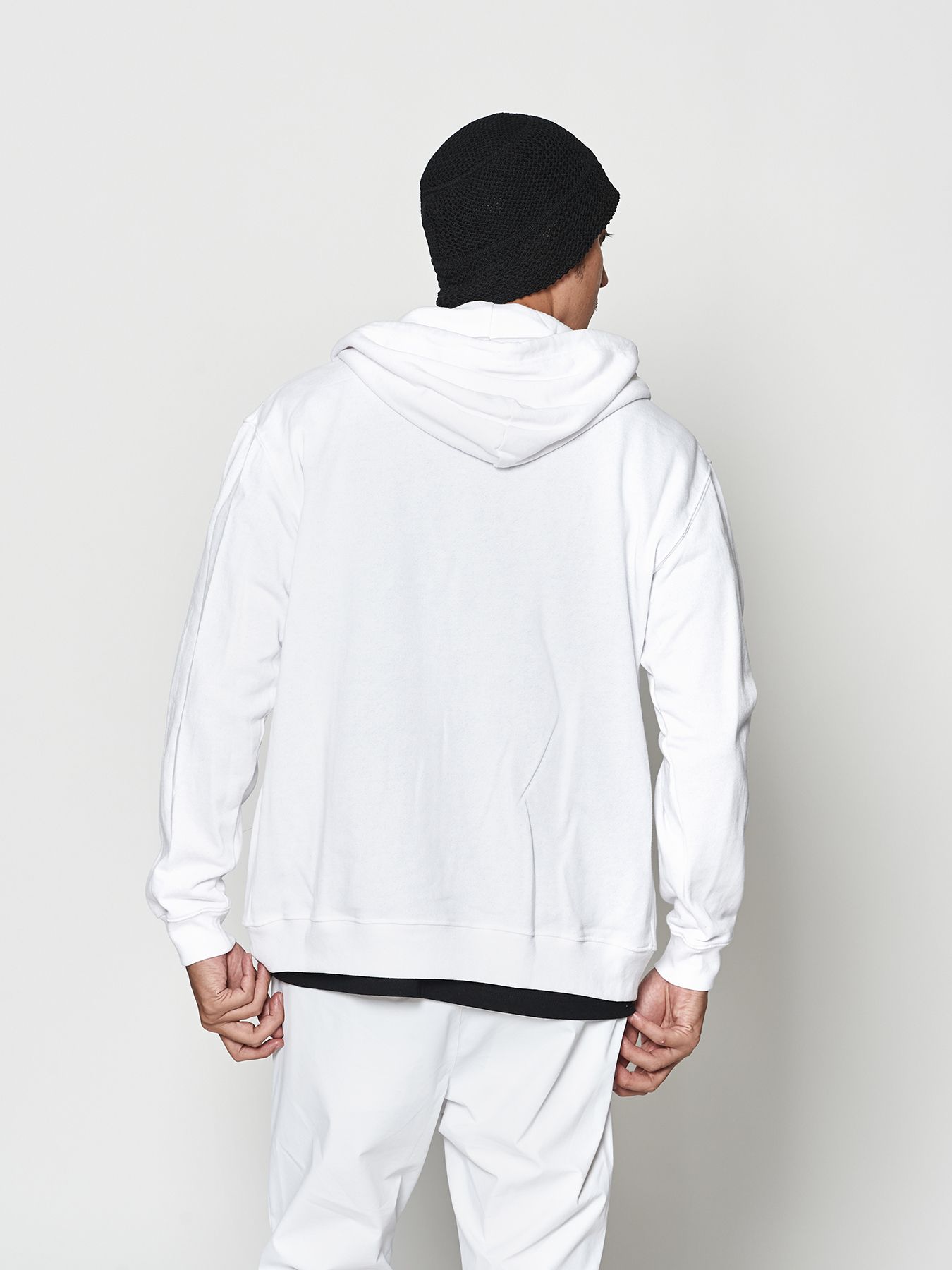 【予約品 10月9日(木) 締切】muta Arc Logo Zip Up Hooded Sweatshirt / ジップパーカー / ホワイト【Acanthus × muta MARINE】