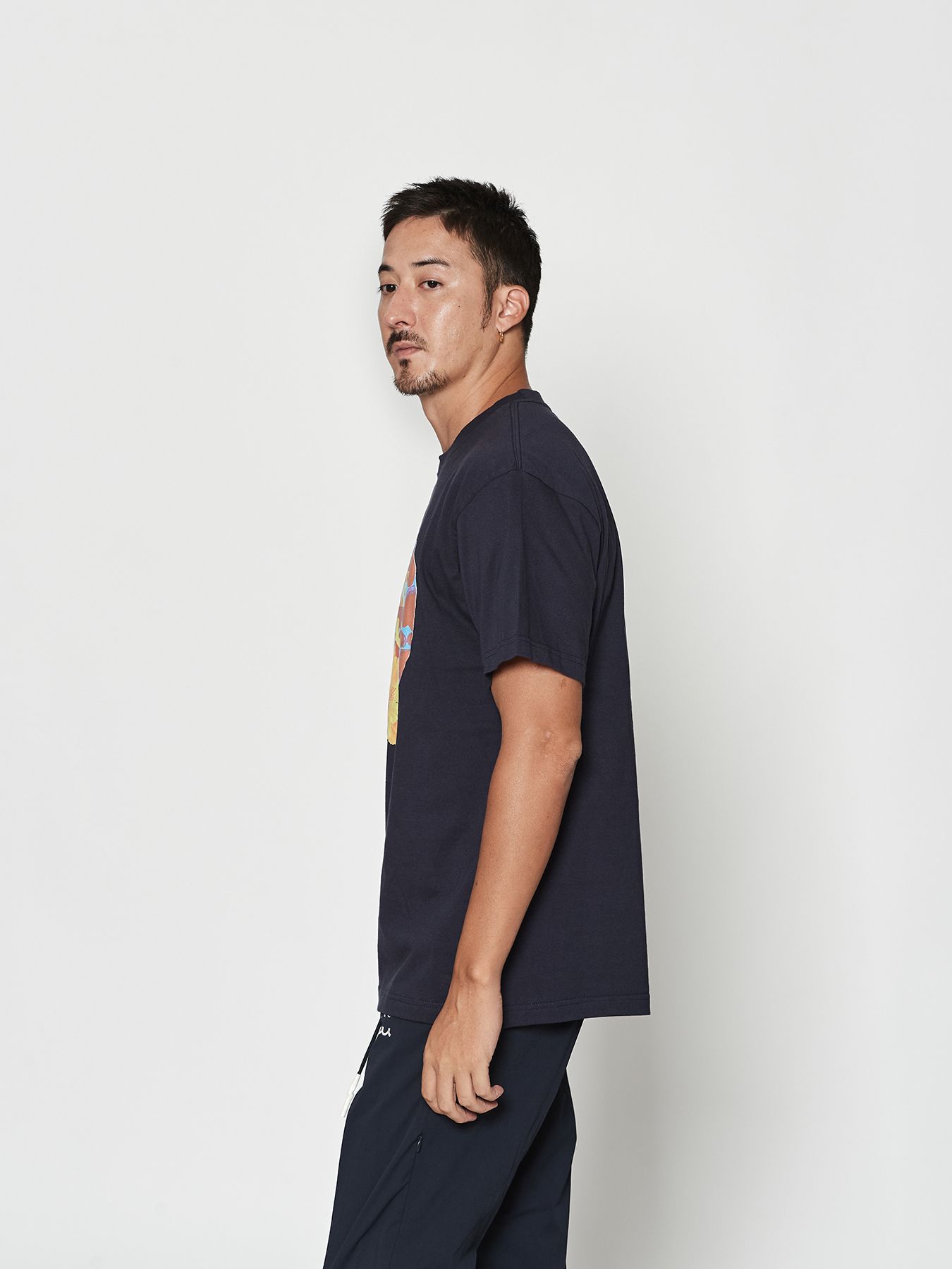 【予約品 10月9日(木) 締切】muta Heat Hibiscus Tee / Tシャツ / ネイビー【Acanthus × muta MARINE】