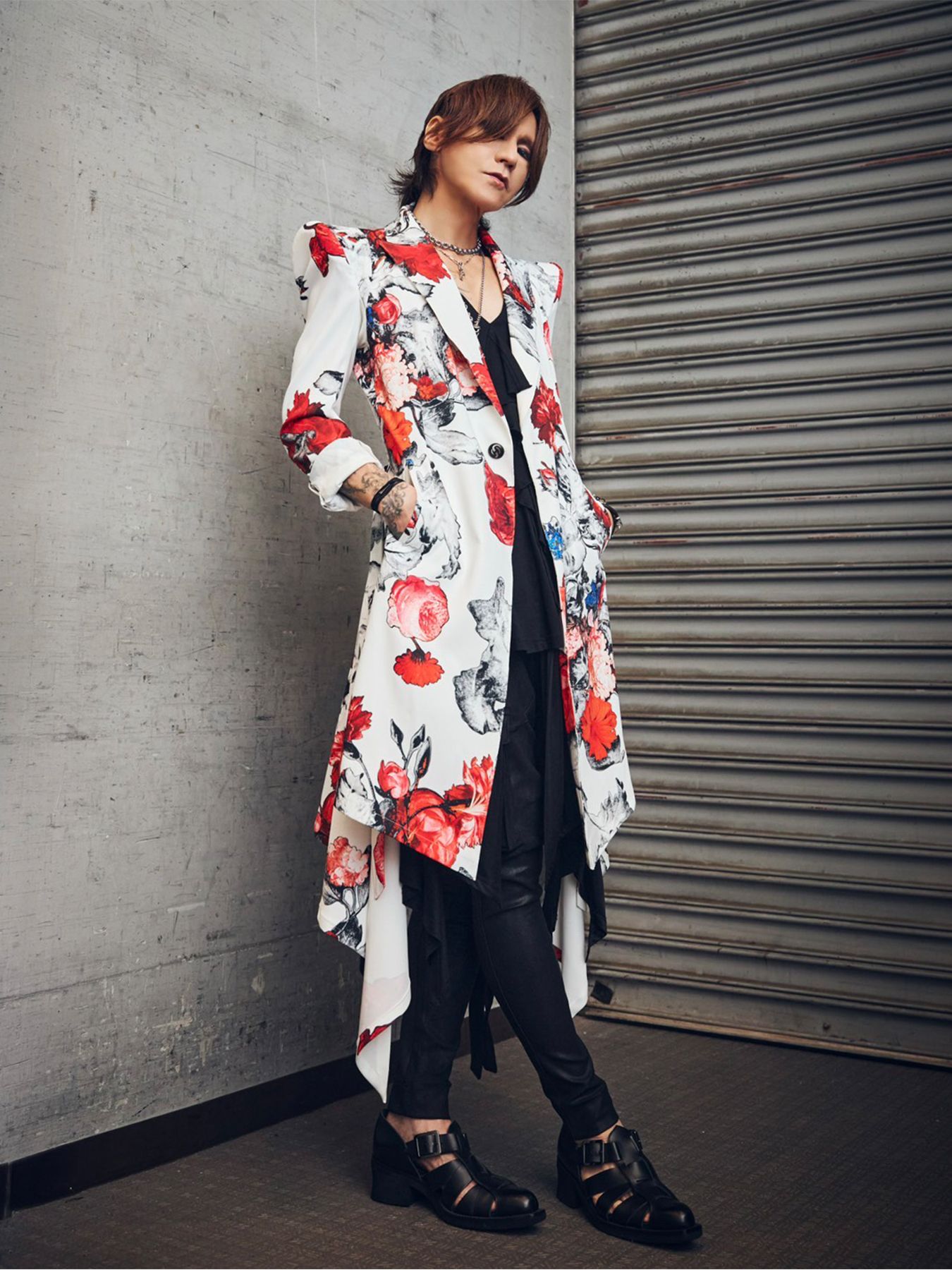 【予約品 10月26日(月) 締切】《Costume Line》THEONENESS-FLORA Power Shoulder Flare Jacket / パワーショルダー フレアジャケット / ホワイト