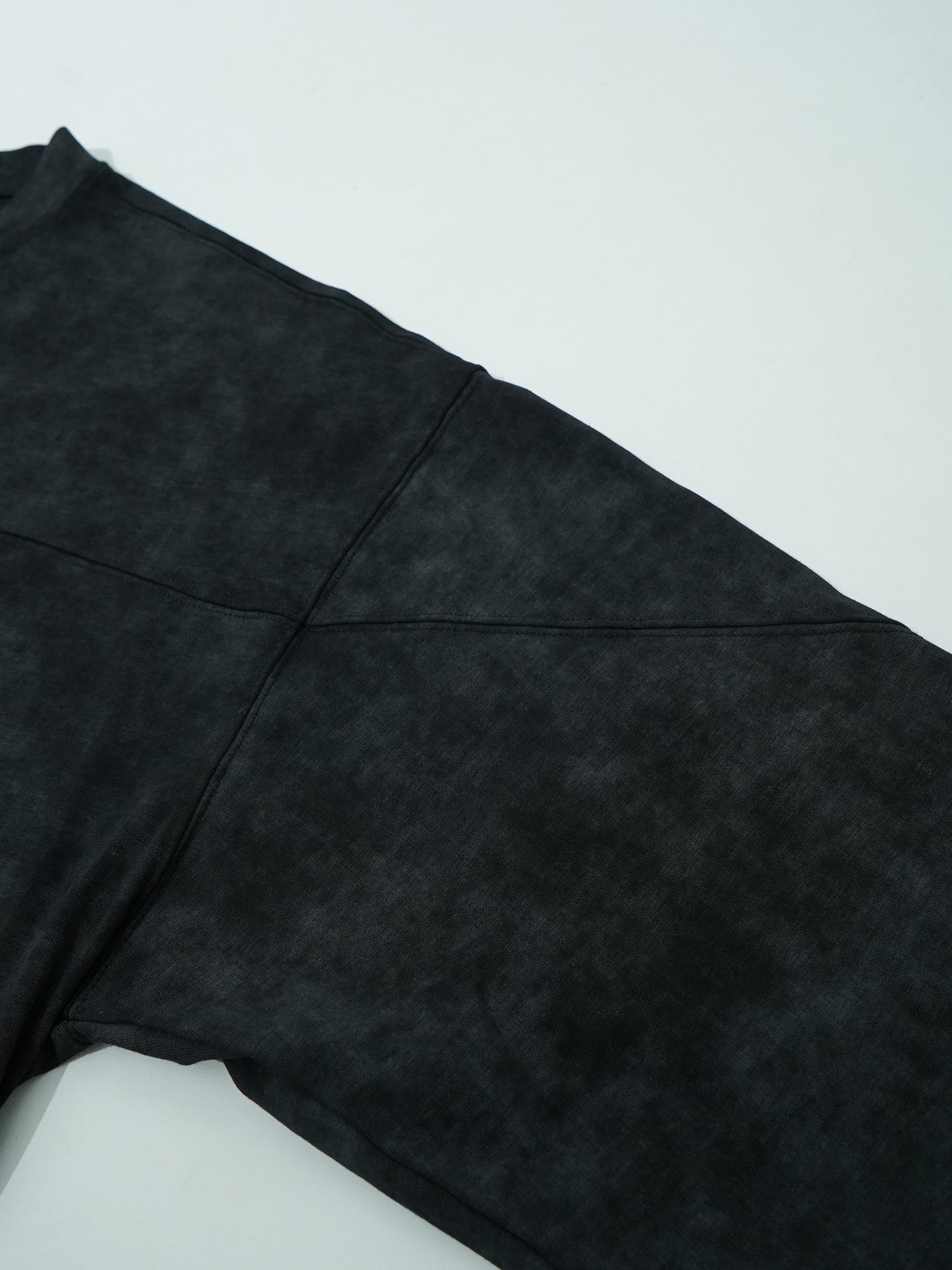 【予約品 2月1日(日) 締切】SWITCHCUT / ロゴプリント カットソー  / ブラック