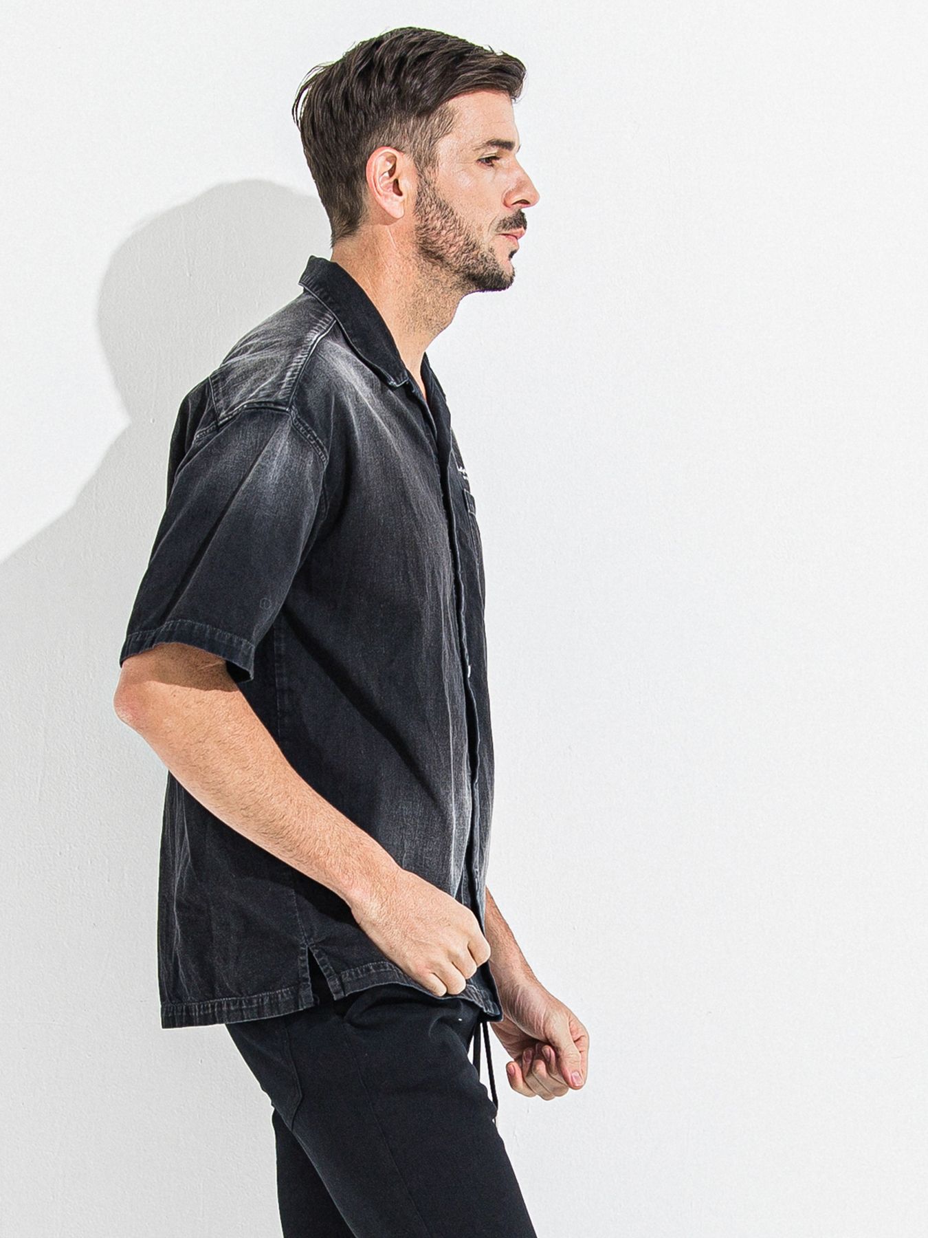 【予約品 】ZACK HALF DENIM SHIRT / ザックハーフスリーブデニムシャツ / ブラックプリント