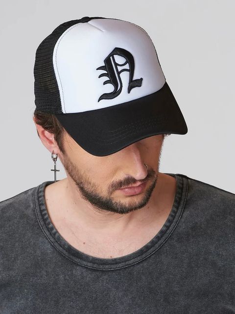 イニシャルエンブロイダリーCAP WHITE