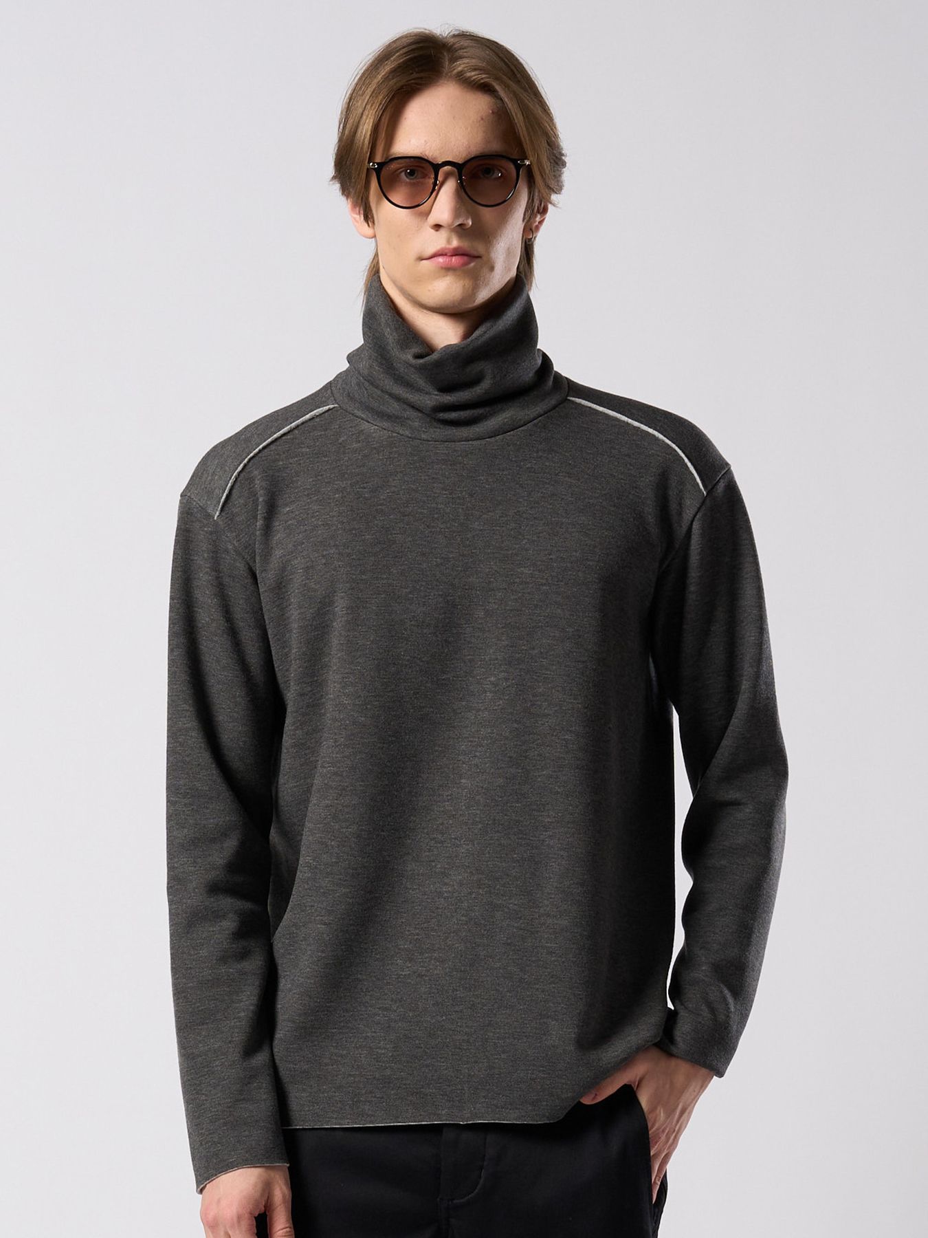 【予約品 4月19日(日) 18時締切】back boa cut-off highneck / バックボア カットオフ ハイネック/ チャコール