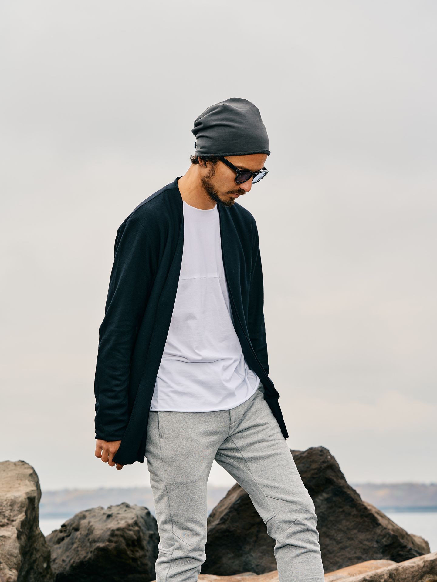 【予約品】 minimalism cut&sewn / Tシャツ / ホワイト