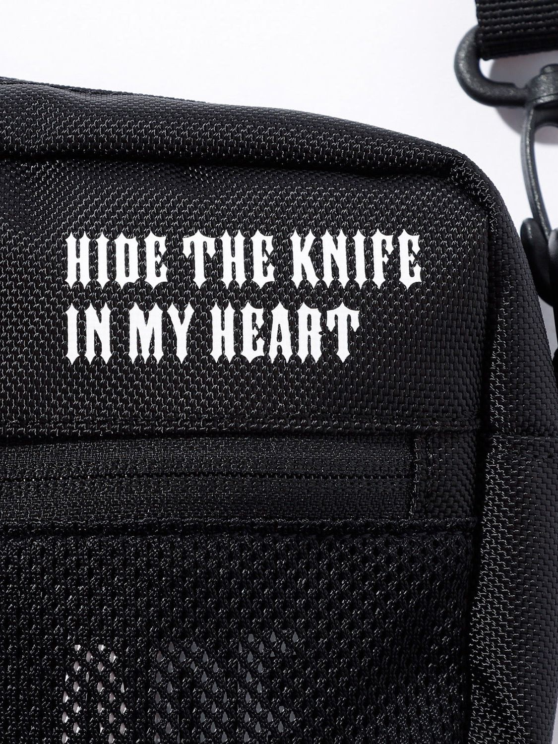 SWITCHBLADE × NEW ERA® H.K.M.H. SHOULDER POUCHバック / BLACK