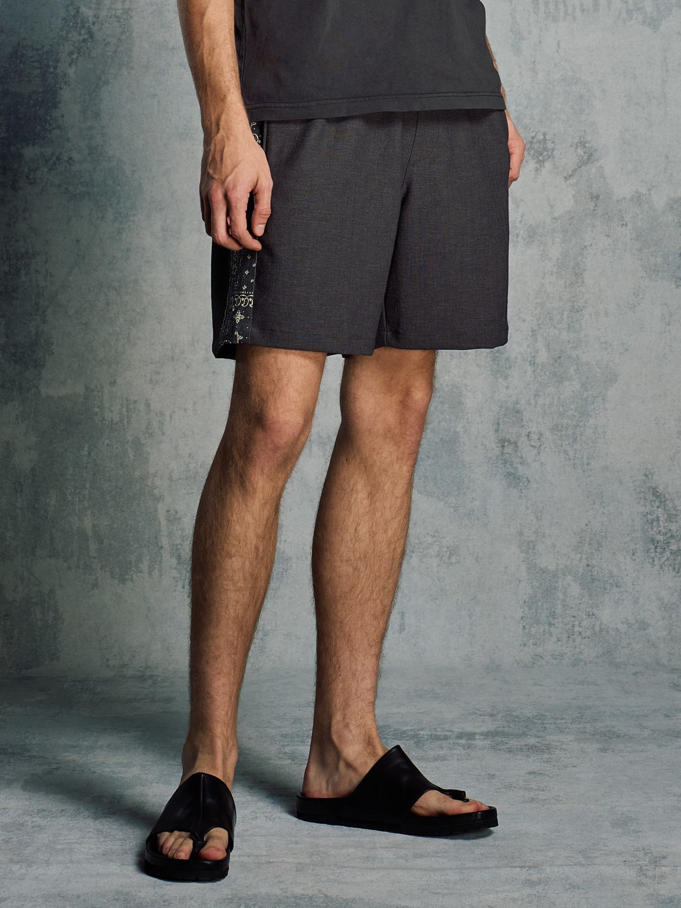 【予約品 1月25日(日) 締切】bandana print panel shorts / バンダナプリントパネル ショーツ / チャコール