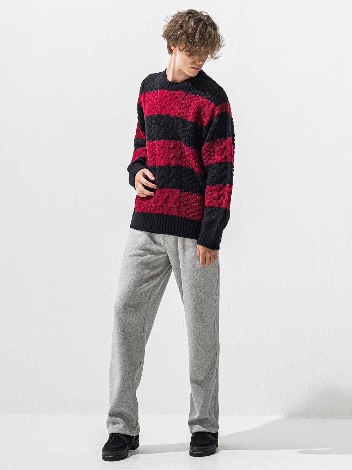 【予約品 9月6日(日) 締切】CABLE LAW SWEATER / ケーブル編みローゲージセーター / ブラック×レッド