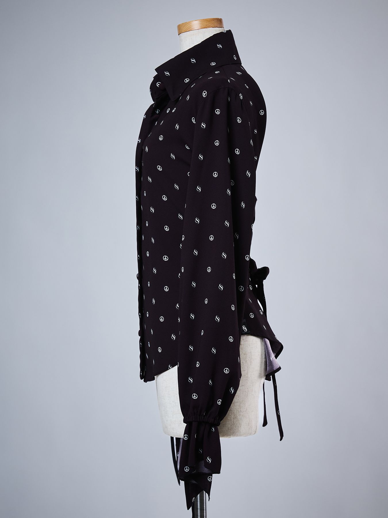 【予約品 4月26日(日) 締切】Peace Dot Lace Up Frill Shirt / ピースドット レースアップ フリルシャツ / ブラック