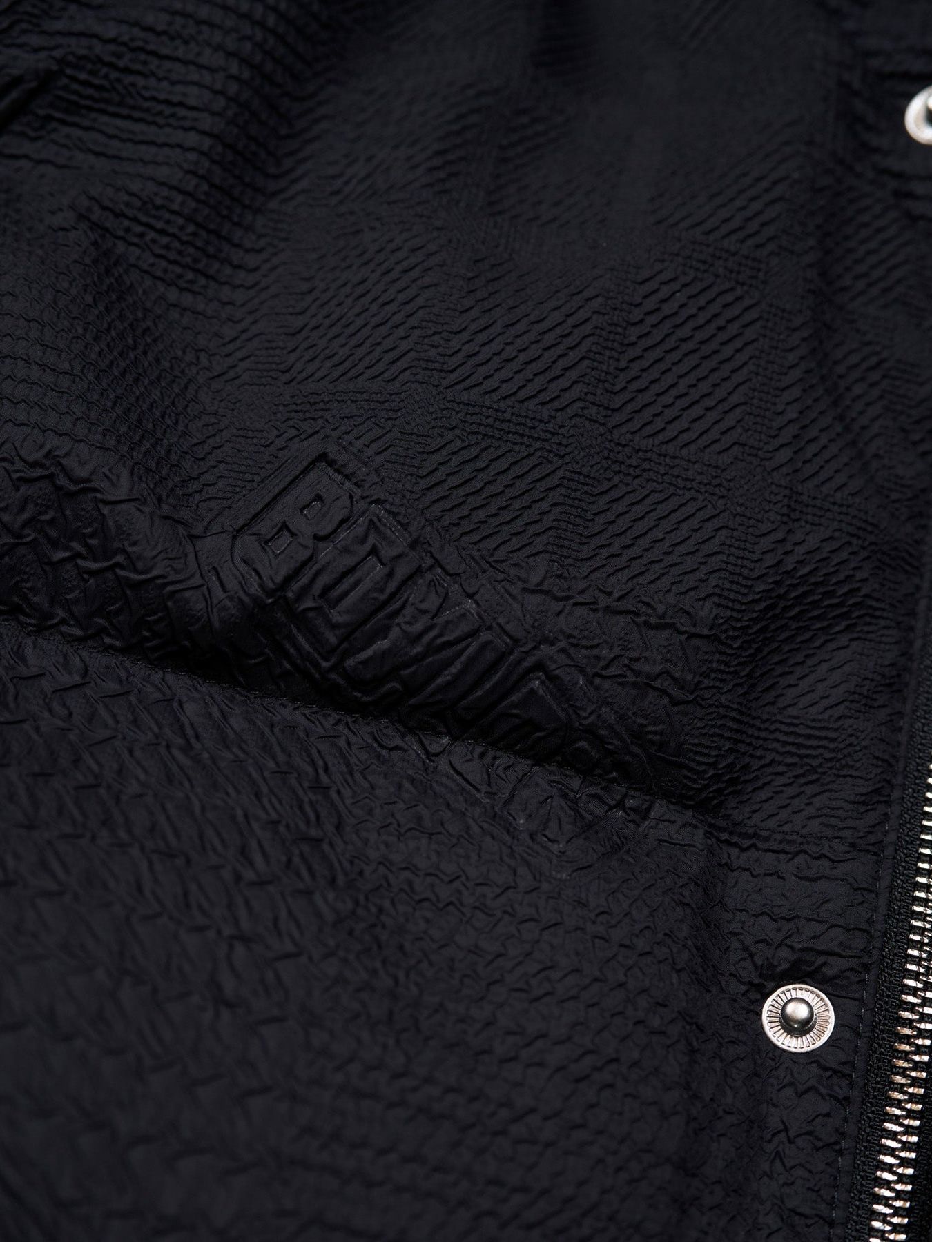 BOY LOGO EMBOSSING DOWN BLOUSON / ダウンブルゾン / ブラック