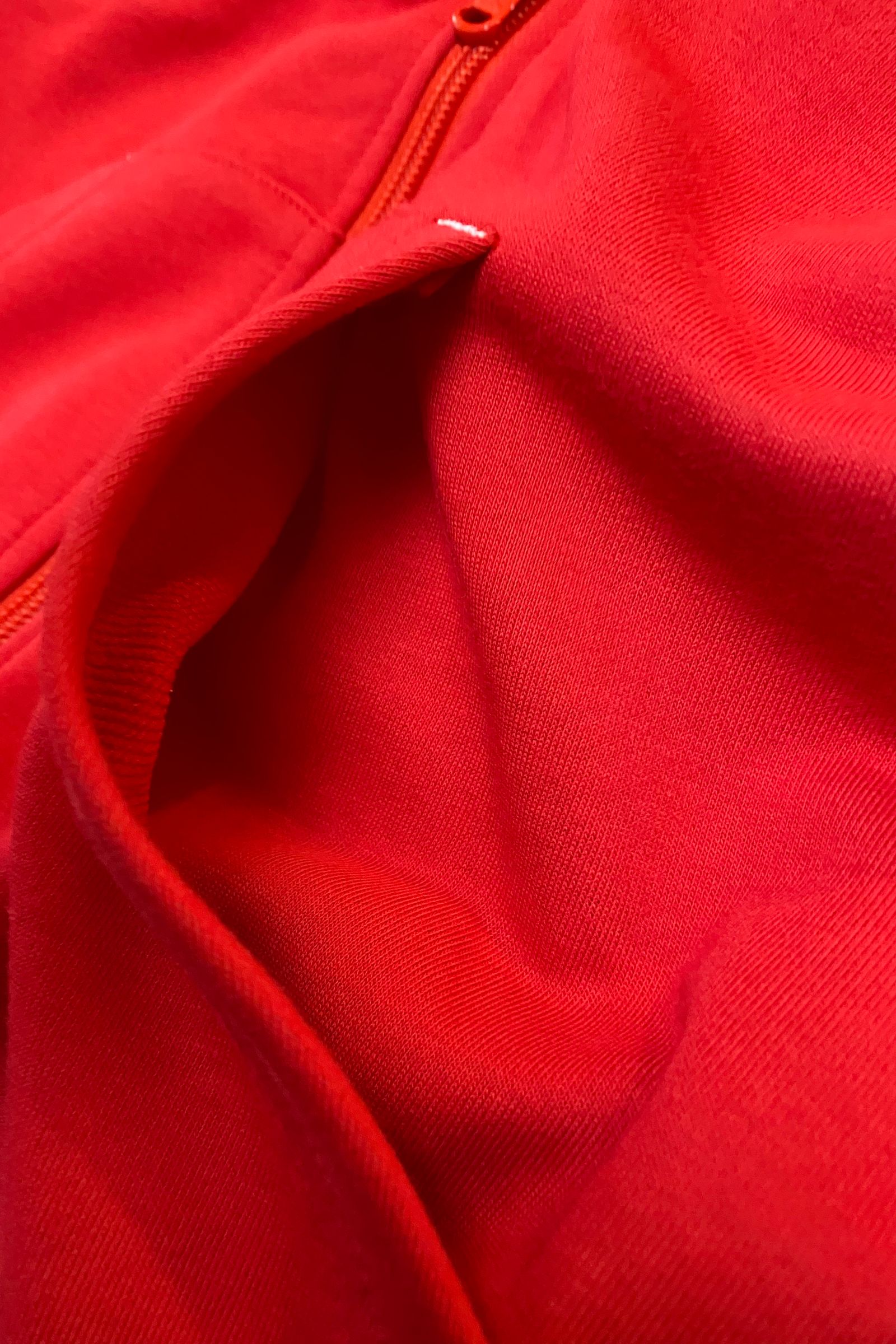SHIELD LOGO ZIP HOODIE RED 【SY32 by SWEET YEARS】