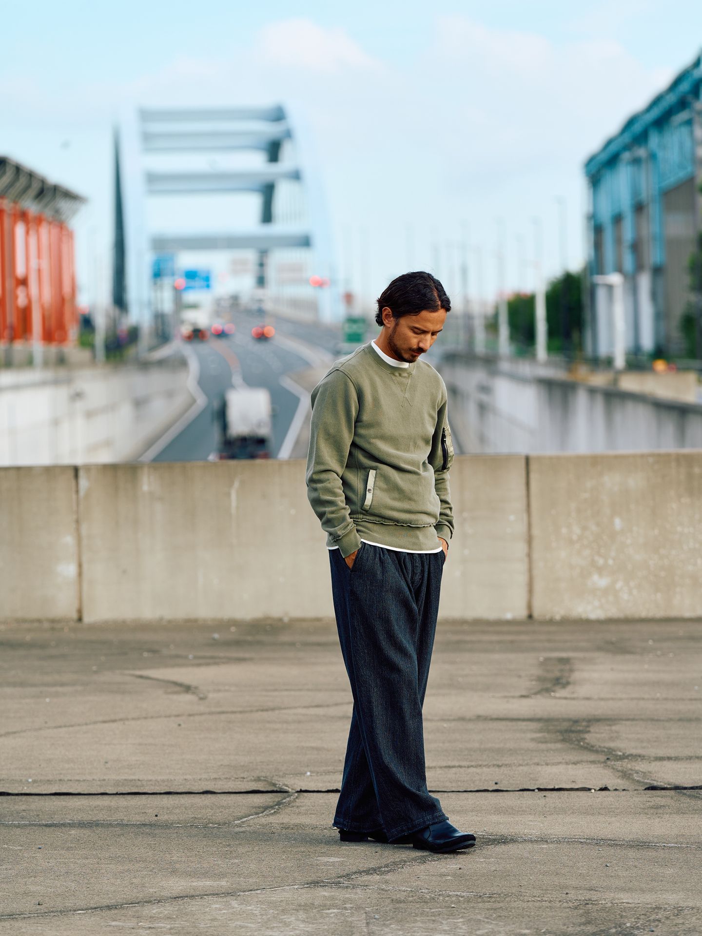 【予約品9月16日 10時締め】 2-tuck wide trousers / ワイドトラウザーズ / usedブラック