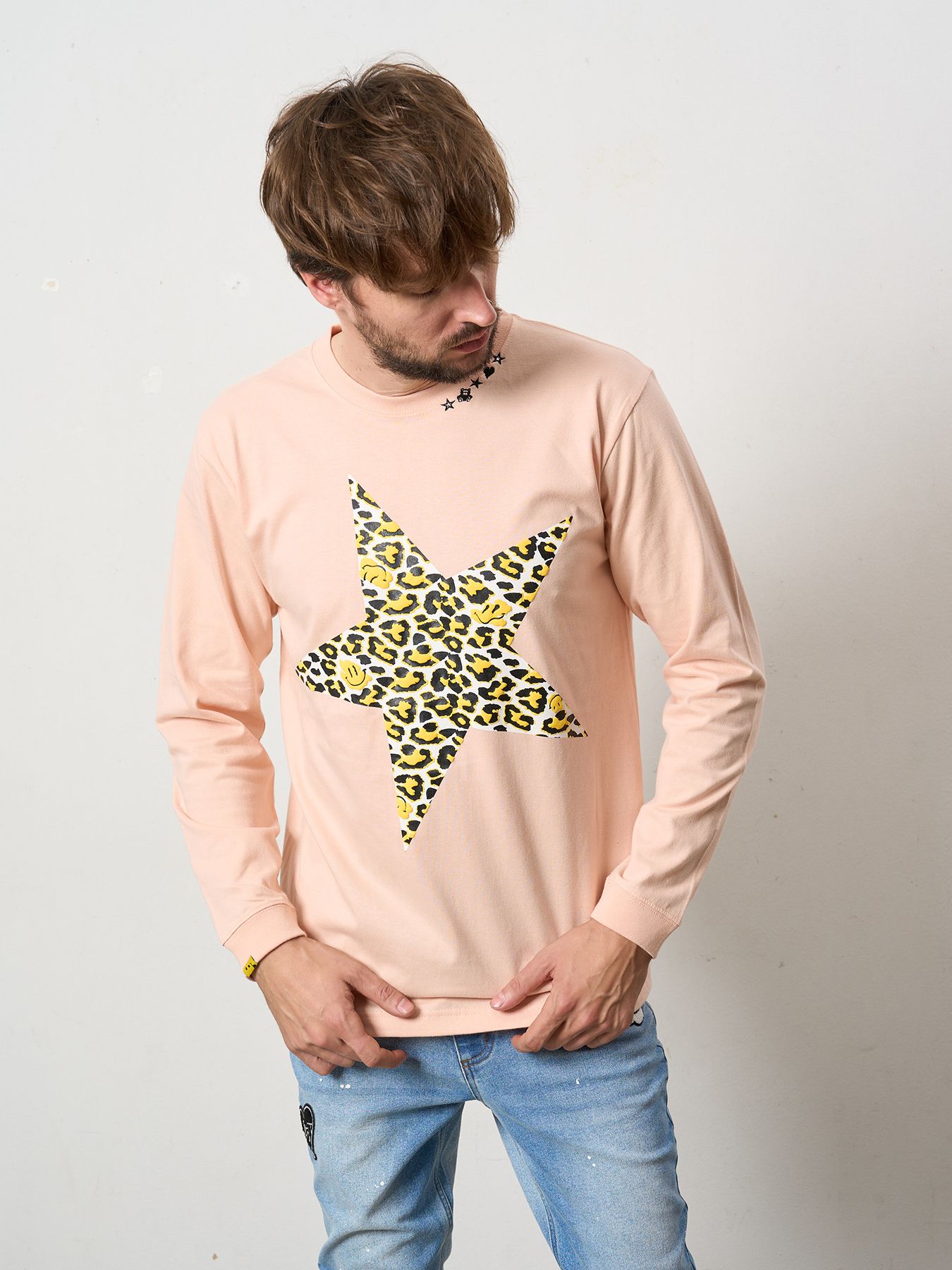 【予約品 5月8日(木) AM10時 締切】 5.6ozコットン天竺 レオパードスタースマイル発泡プリント LS Tシャツ / ペールピンク