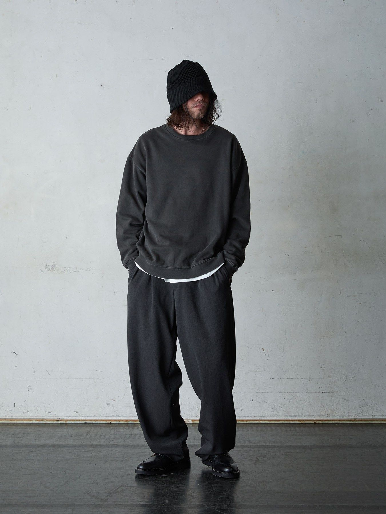 《予約品》 SOFTAGED L/S / スウェットシャツ / チャコール