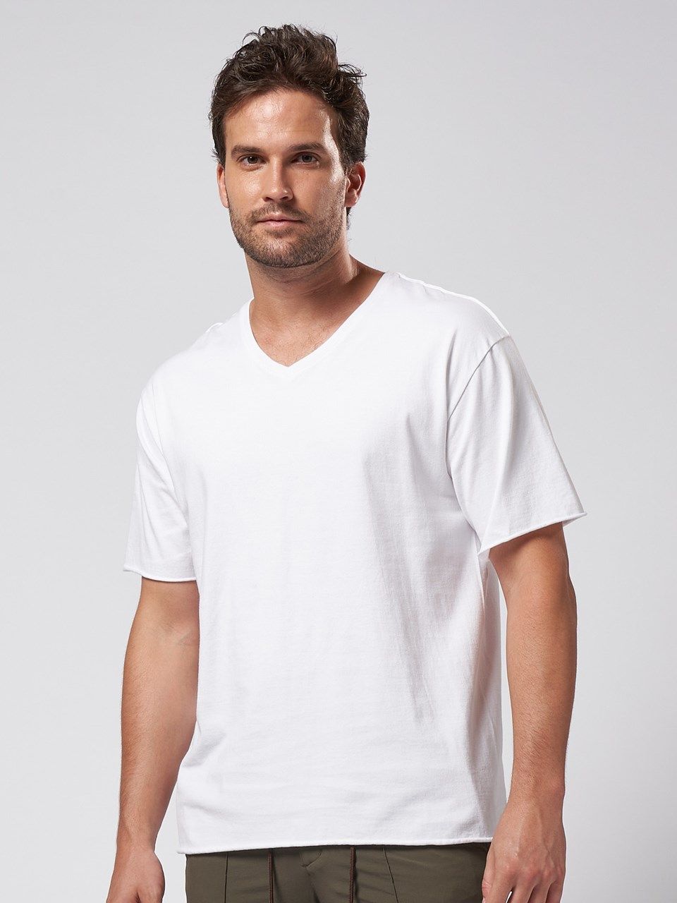 《予約品》 wide cut-off V-neck S/S / VネックTシャツ / ホワイト