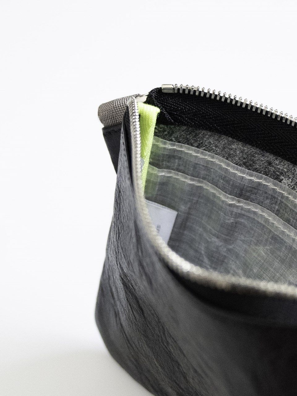 《予約品》 Dyneema® Leather RING ポーチ_M  / ブラック
