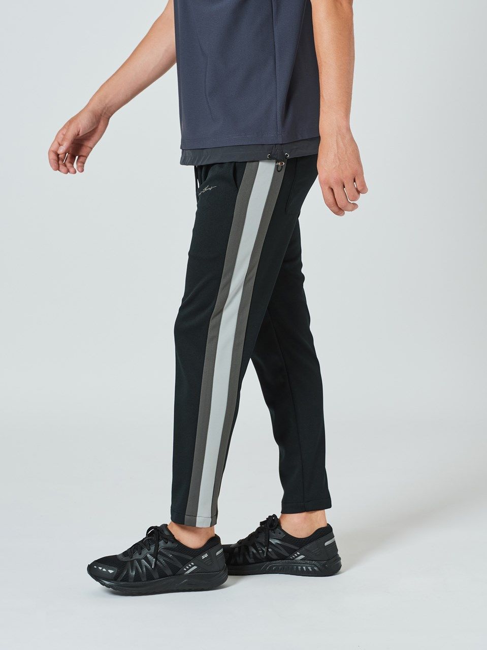 (予約品2023年10月19日18時締め) Track Pants / トラックパンツ / ブラック