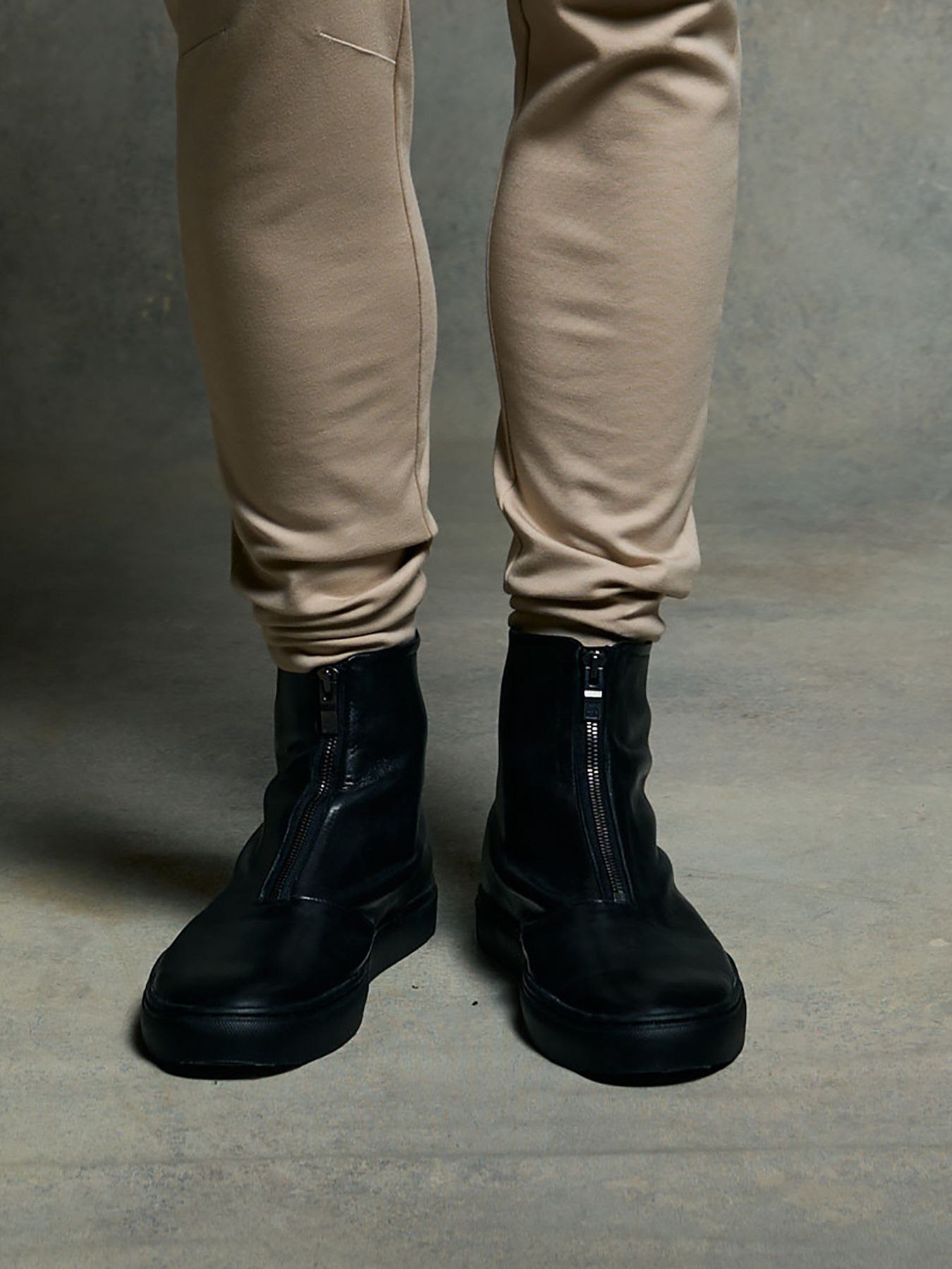 【予約品 9月23日(火) 締切】front zip bootie / フロントジップ ブーティー / ブラック