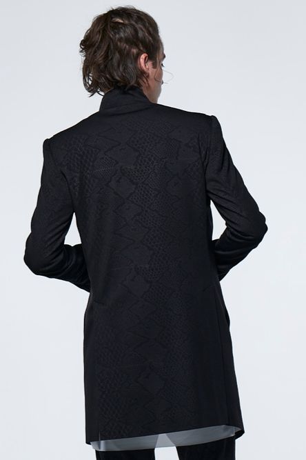 《予約品》 StandCollarLongJacket / パイソン柄エンボス加工ジャージ素材ブラック 【kiryuyrik】 2023年4月以降入荷予定