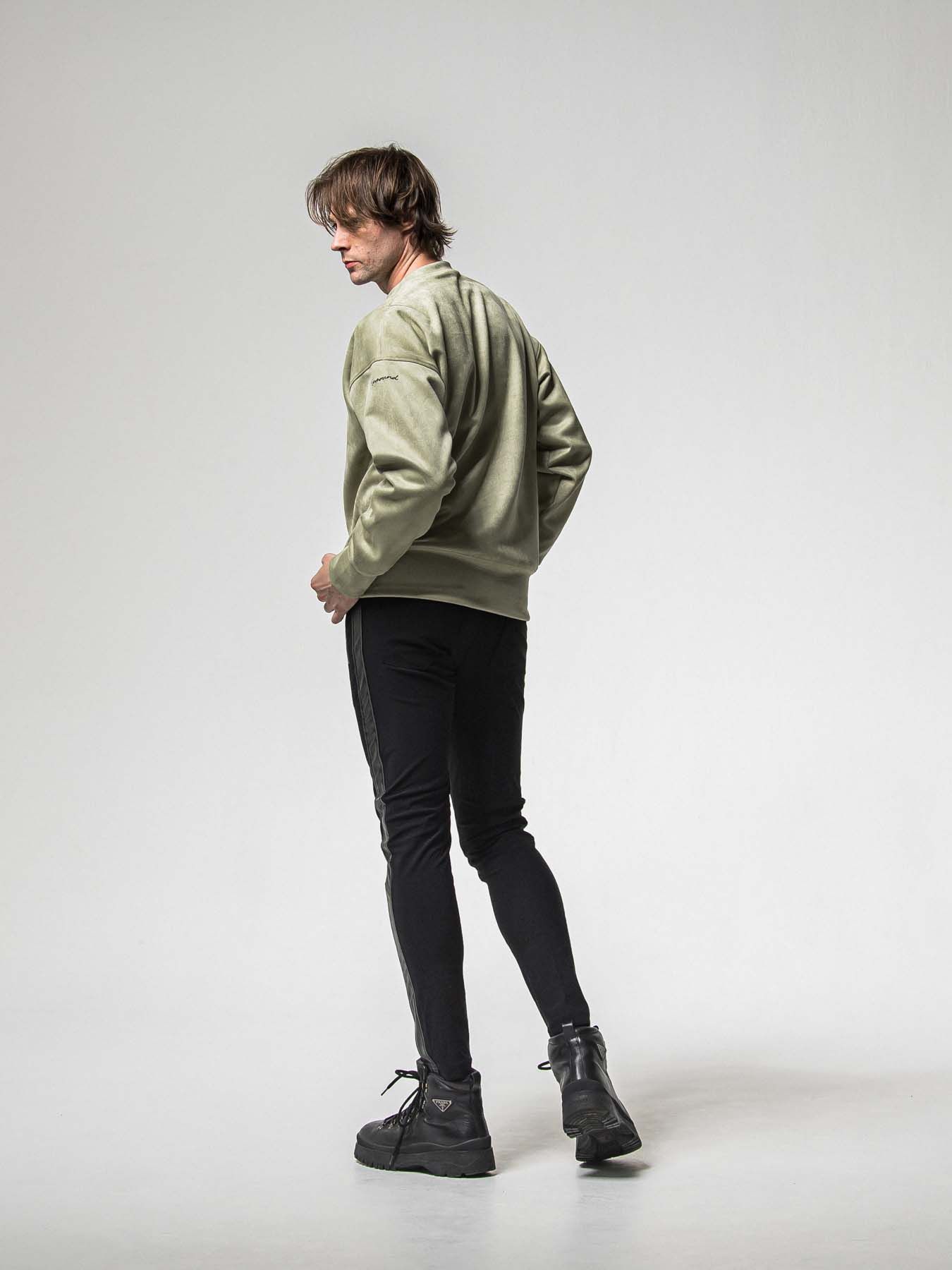 【予約品 8月31日(日) 締切】SUEDE DROP TRAINER / スウェード ドロップショルダートレーナー / カーキ