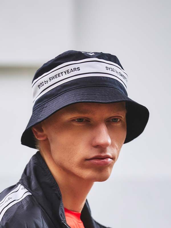 TAPE DESIGN BUCKET HAT ｜ブラック 【SY32 by SWEET YEARS 】