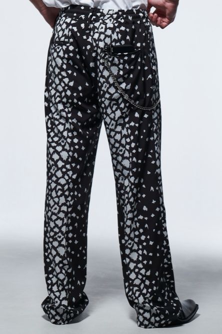 《予約品》  EasyFlareSlacks / ブラックレオパード 【kiryuyrik】 2023年3月以降入荷予定