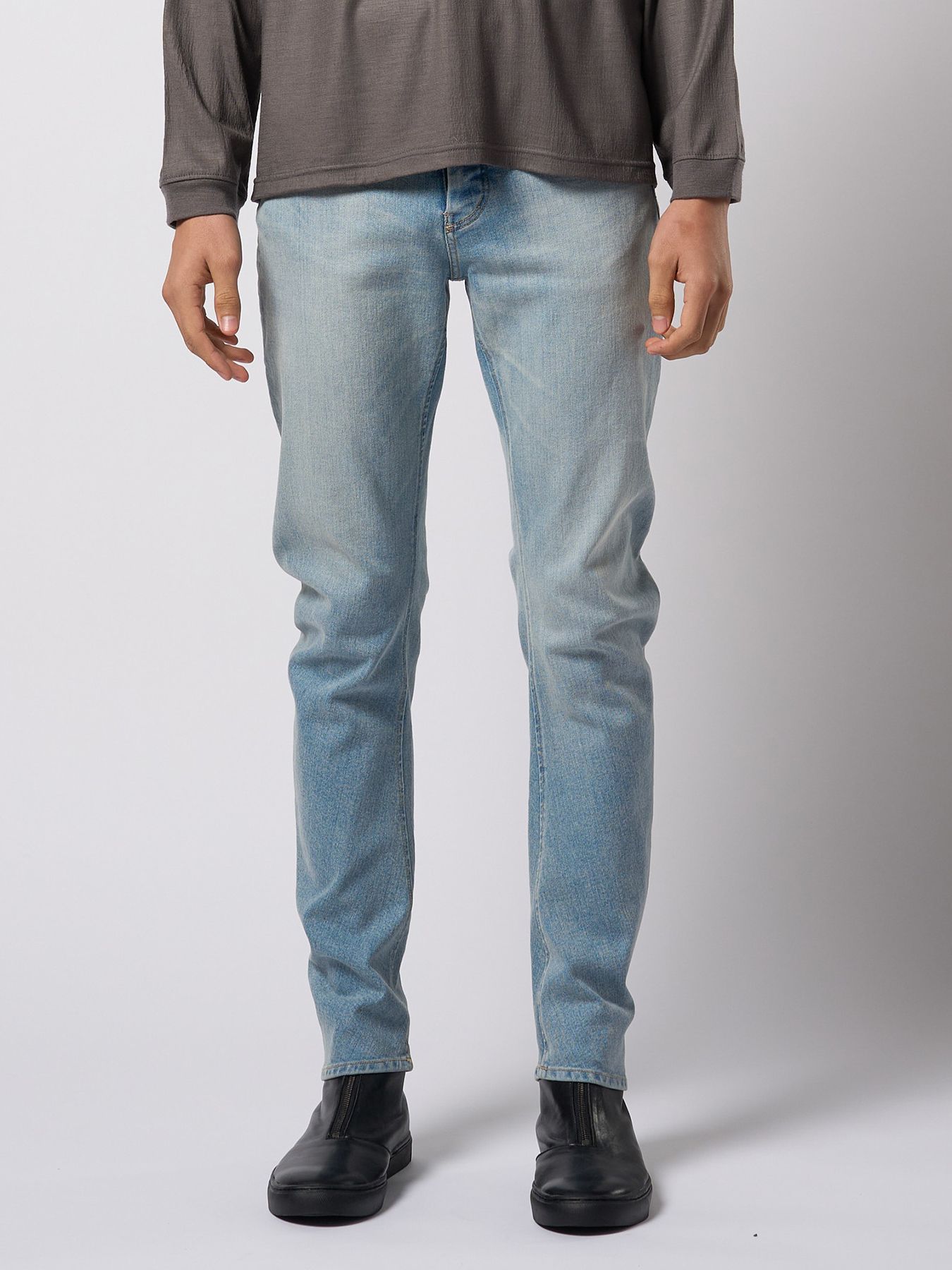 【予約品 9月23日(火) 締切】slim banana denim / スリムバナナデニム / アイスブルー