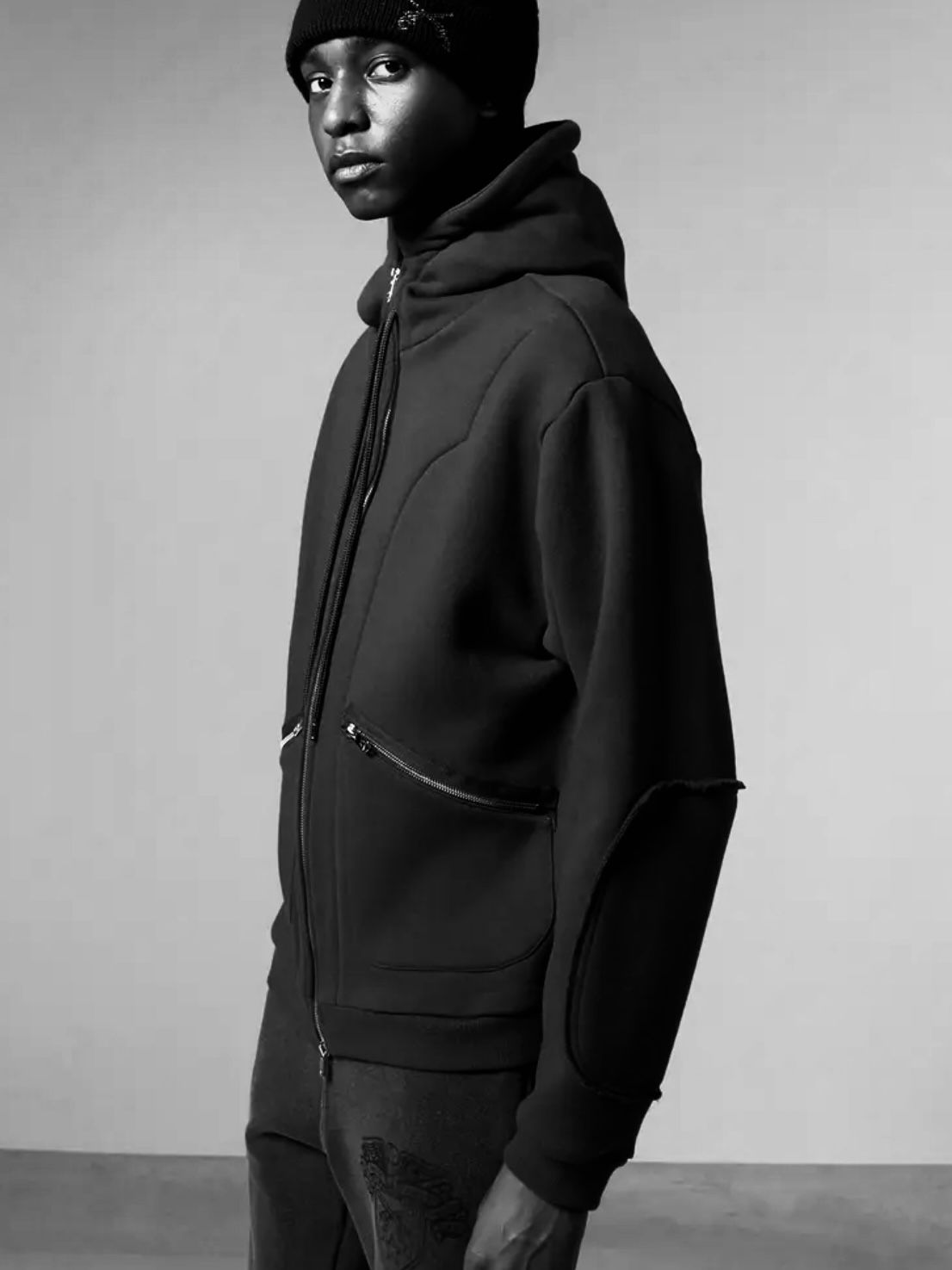 SWEAT HOODIE FLOCKY / スウェット フーディ フロッキープリント / ブラック