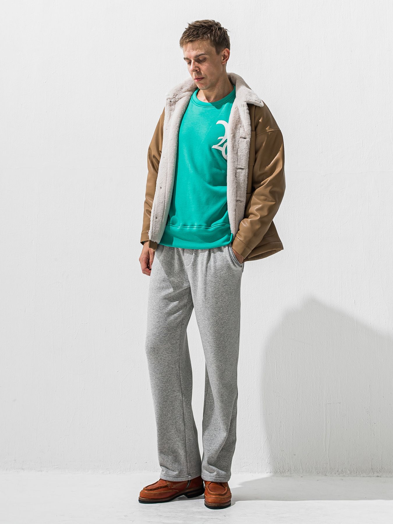 【予約品 9月6日(日) 締切】RC VELOURS FLEECE DROP TRAINER / RCレザーワッペン 裏起毛 ルーズトレーナー / ブルーグリーン