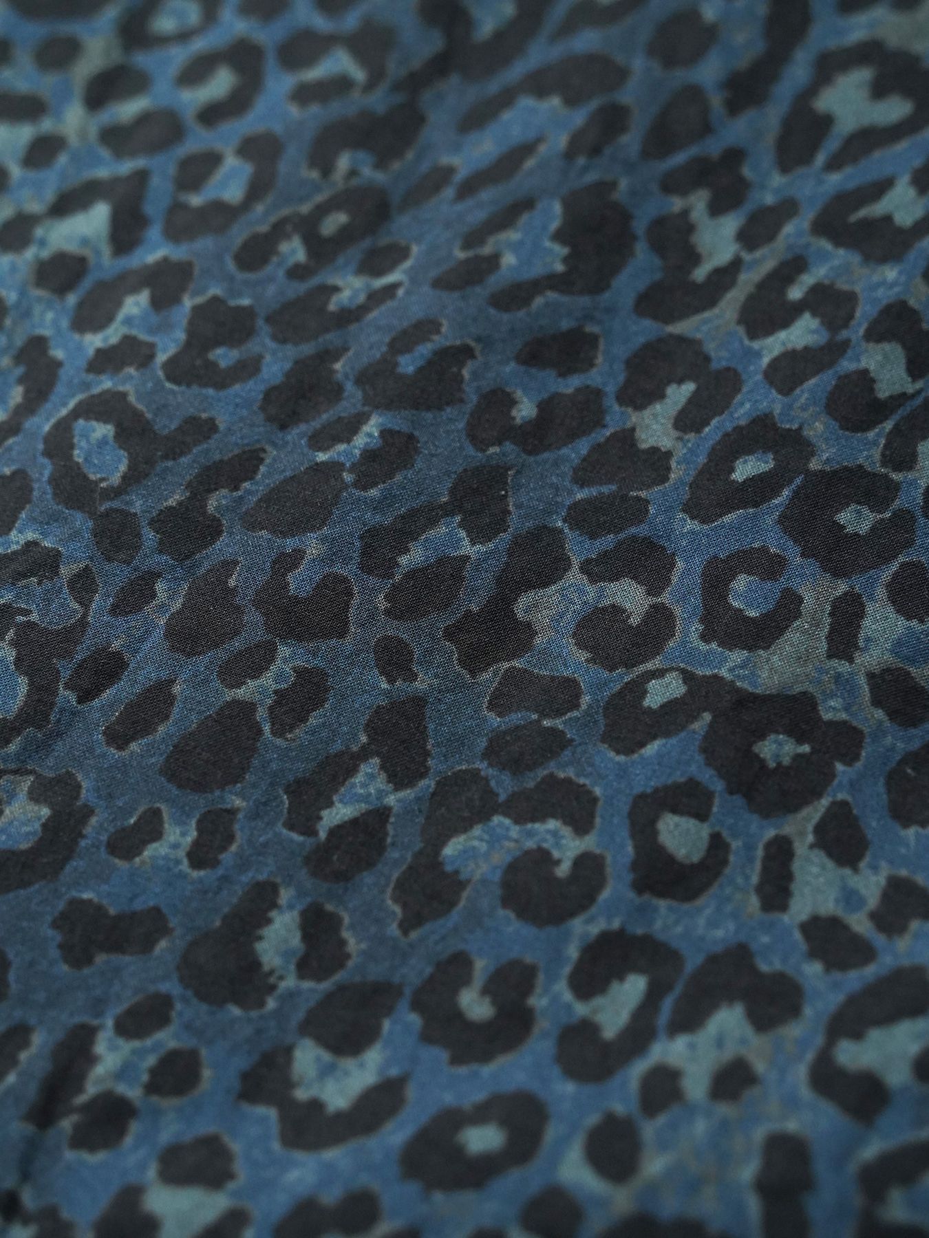 【予約品 5月6日(水) 締切】LEO-SHIRTS / レオパード柄シャツ / ネイビー系