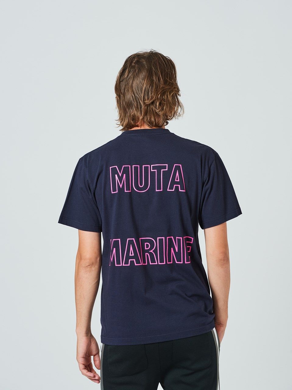 muta Outline Logo Tee / ネイビー 【Acanthus×muta】