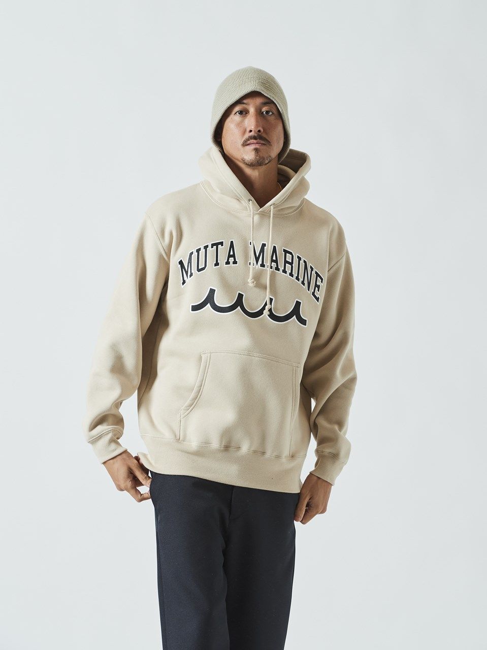 ACANTHUS - (予約品) muta College Logo Hooded Sweatshirt / プル