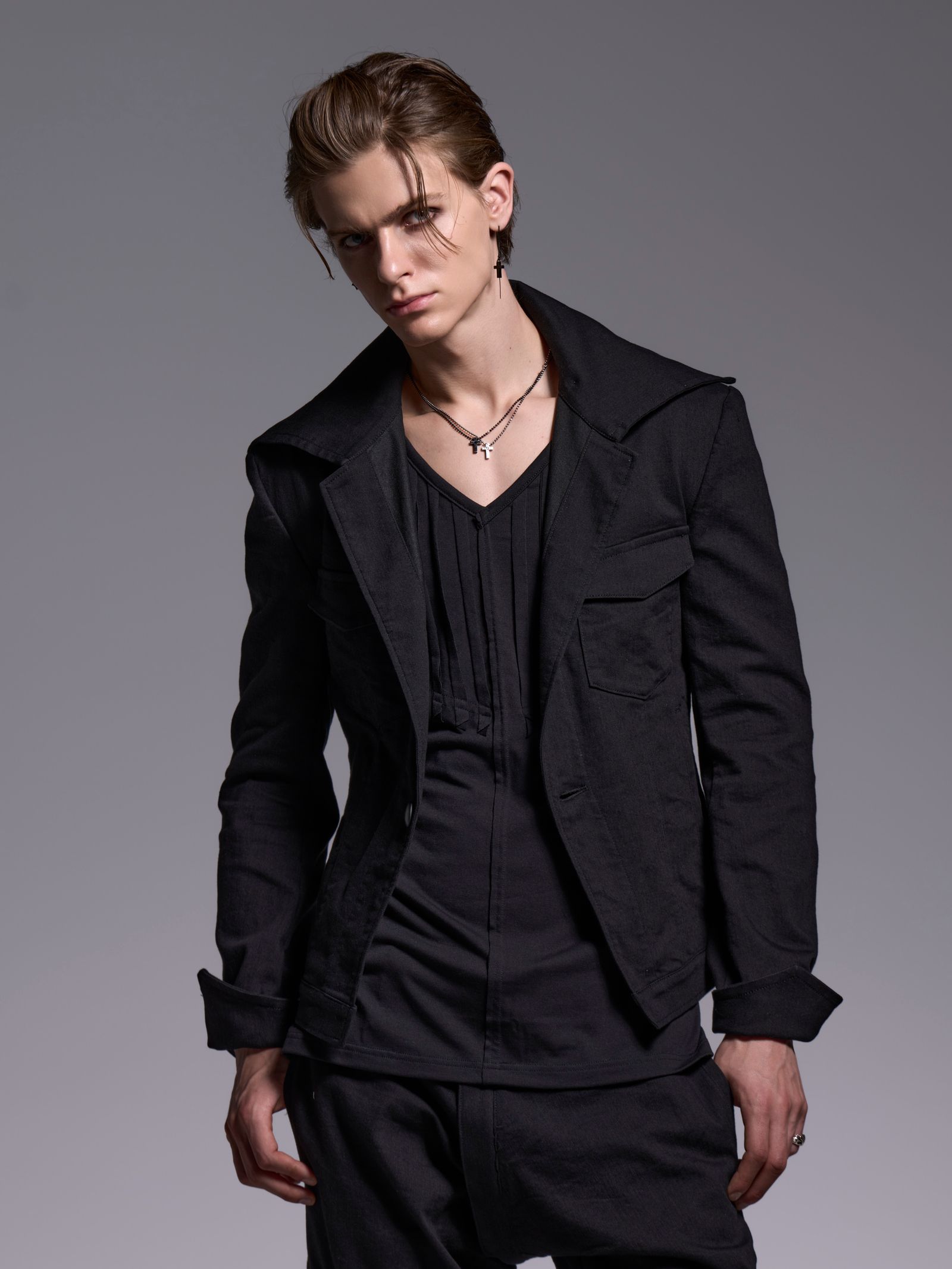 【予約品 1月4日(日) 締切】CutFrill-T / カットフリルTシャツ / ブラック