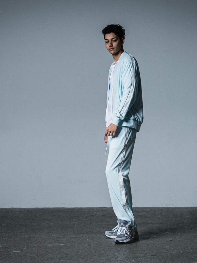 《予約品》 VELOUR SEMI WIDE PT  / ベロアラインワイドパンツ / サックス