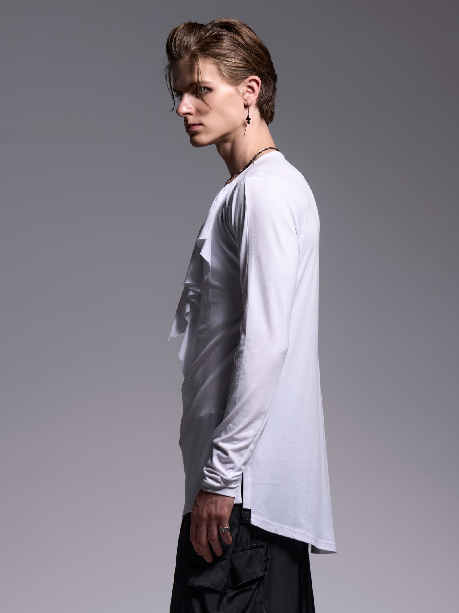 【予約品 1月4日(日) 締切】W-Frill-V-Neck-T / ダブルフリルTシャツ / ホワイト