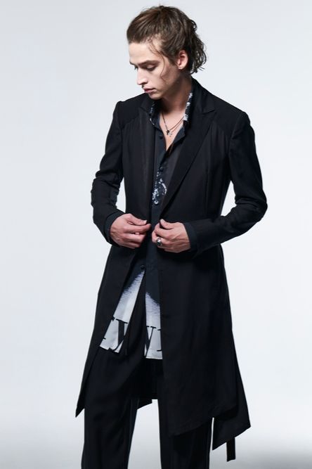 《予約品》 SquareHemShirt / ブラック＆ホワイト 【kiryuyrik】 2023年3月以降入荷予定